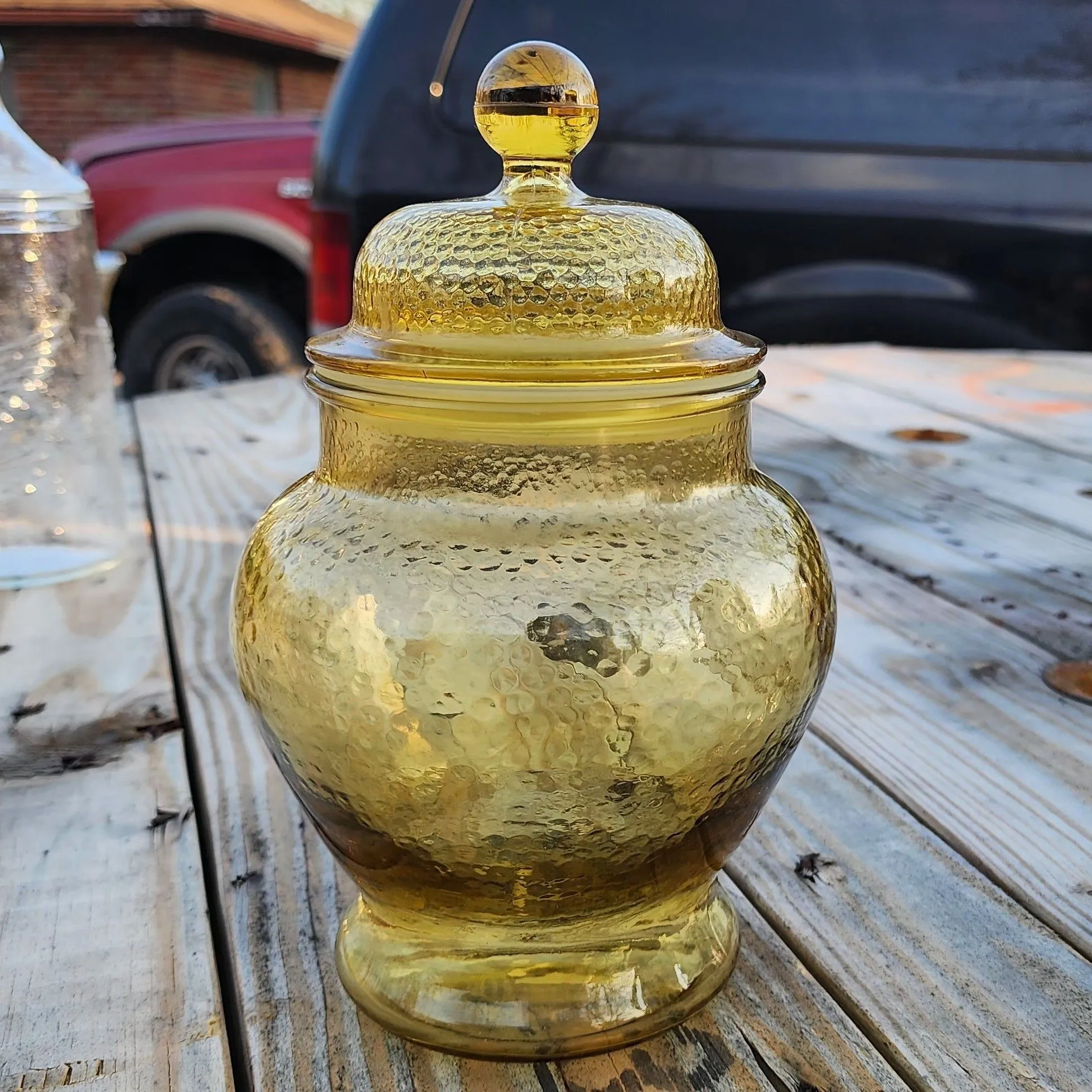 Product image for amber apothecary jar 1 flea bite on inside rim