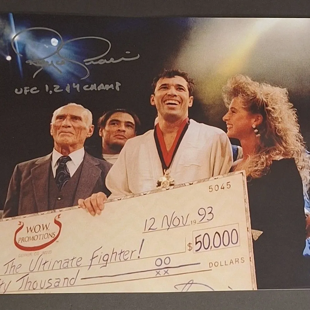 Product image for 🔥 Royce Gracie autographed 11x14 JSA COA 🔥 