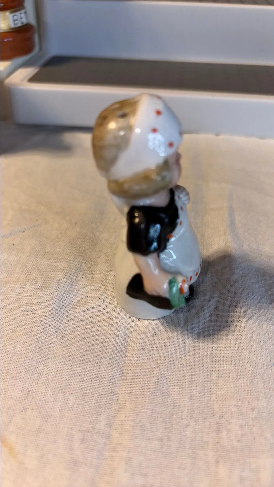 Listing Image Blurred Background