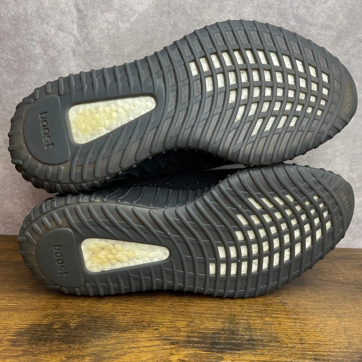 adidas gazelle silver green womens adidas Yeezy Boost 350 V2 Core Black White – YankeeKicks Online main image 0