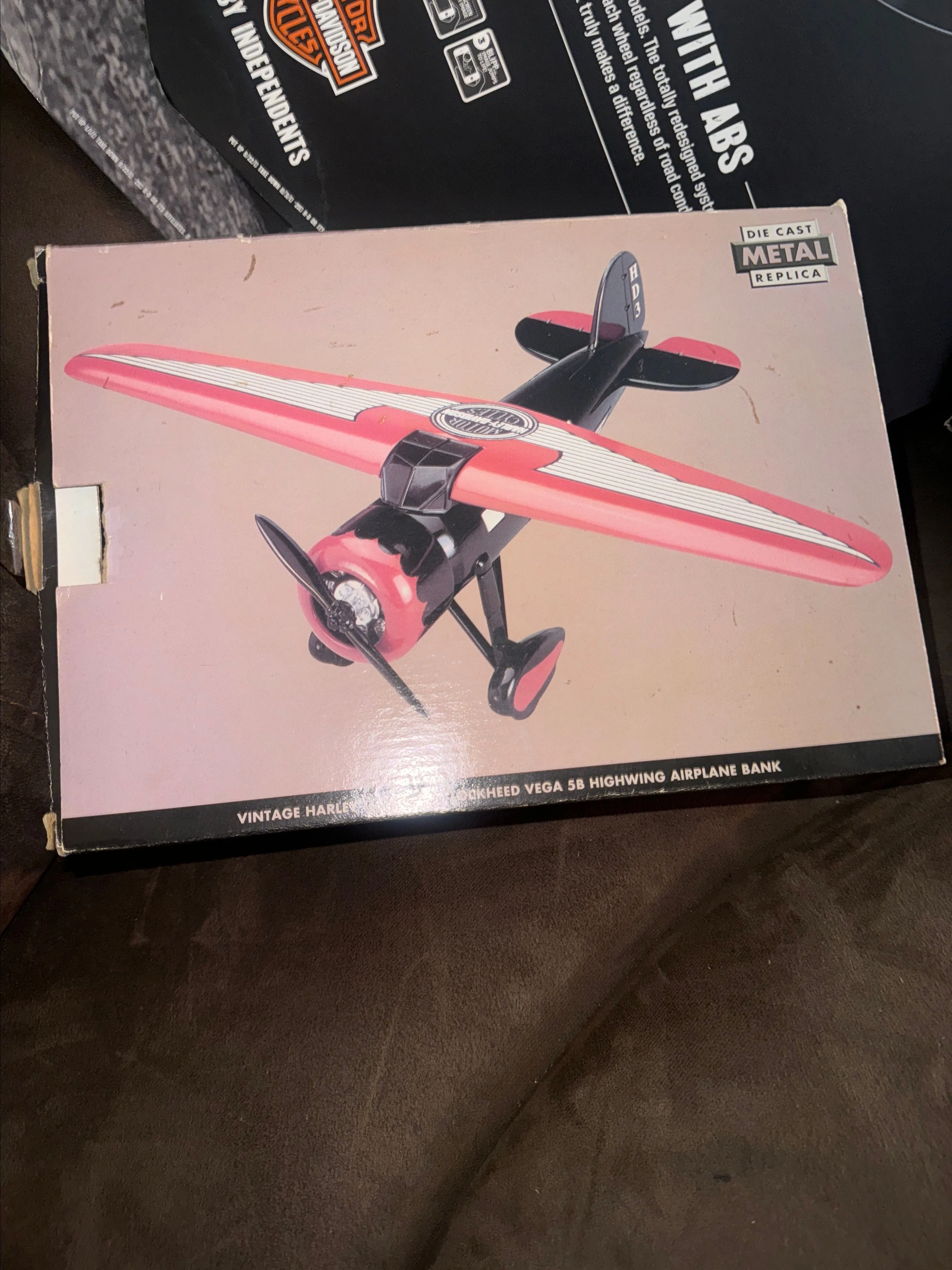 Product image for Vintage Harley Davidson Lockheed Vega 5B Highwing Airplane bank