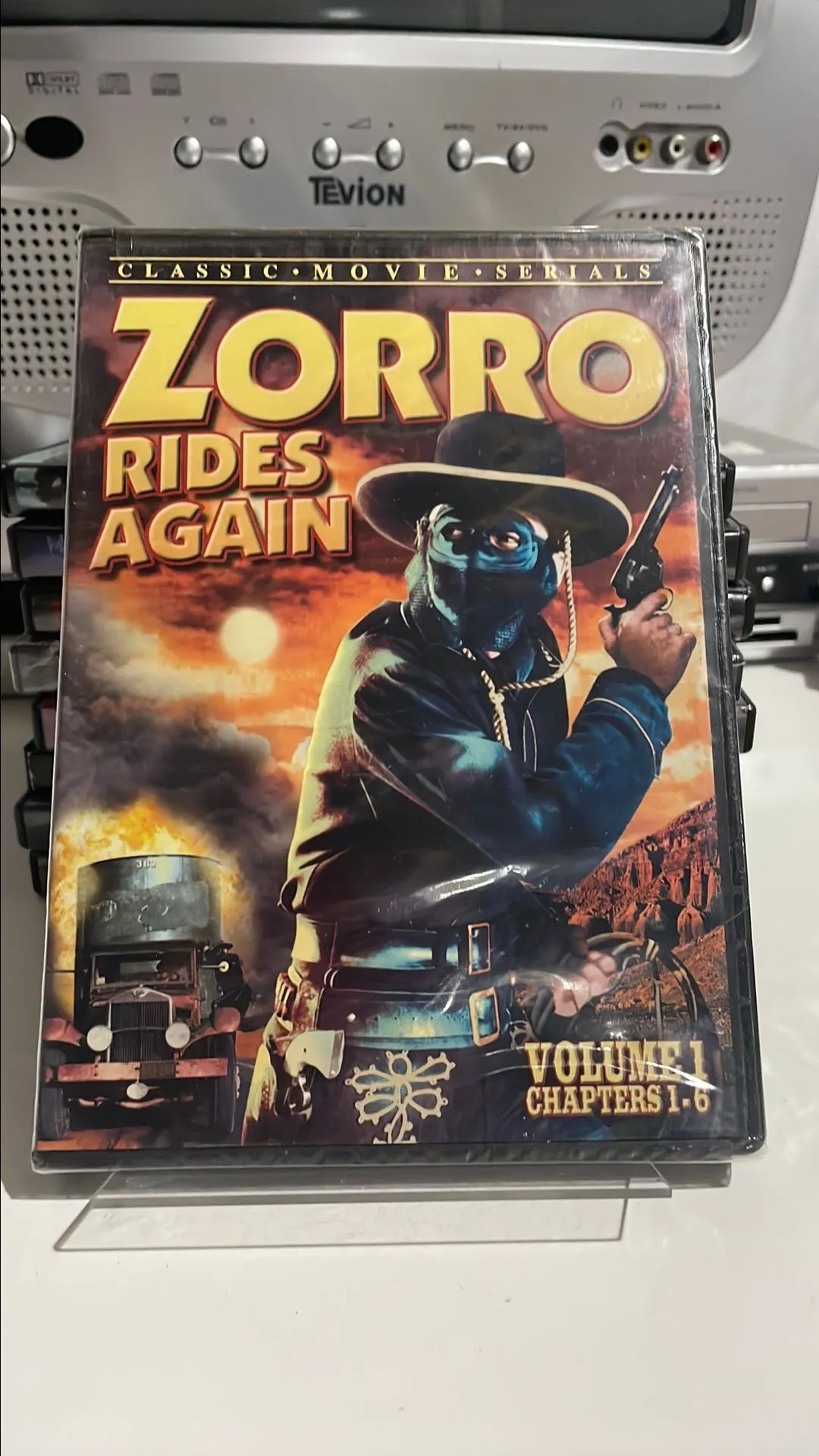 Product image for Zorro Rides Again Volume 1 Chapters 1-6 DVD