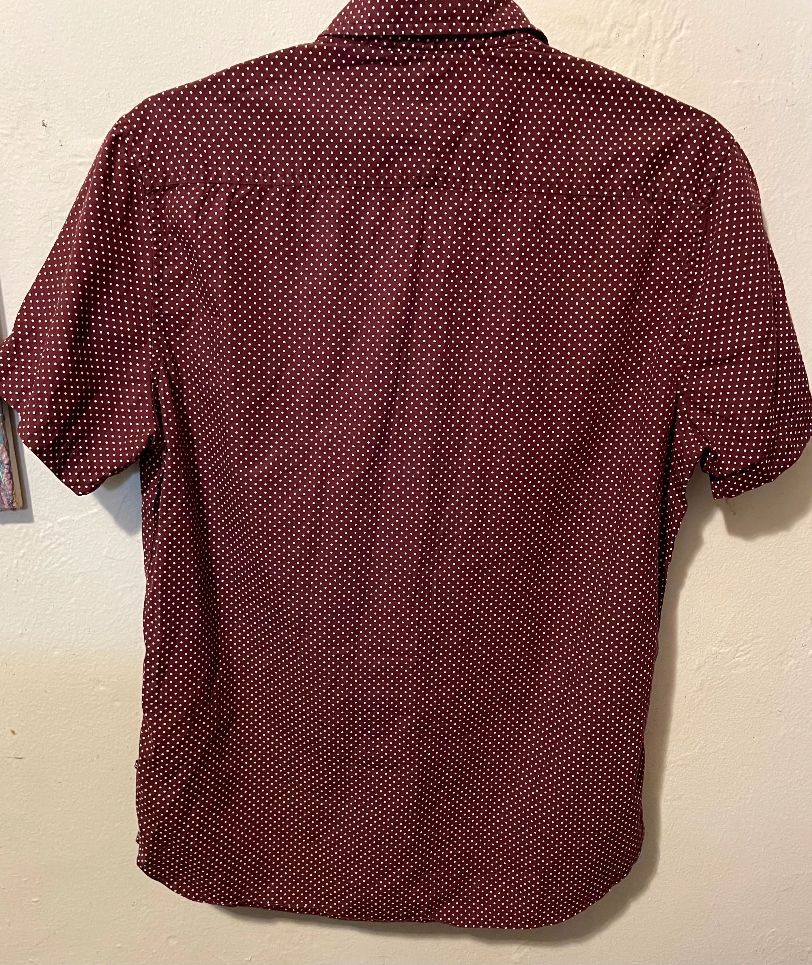 Listing Image Blurred Background