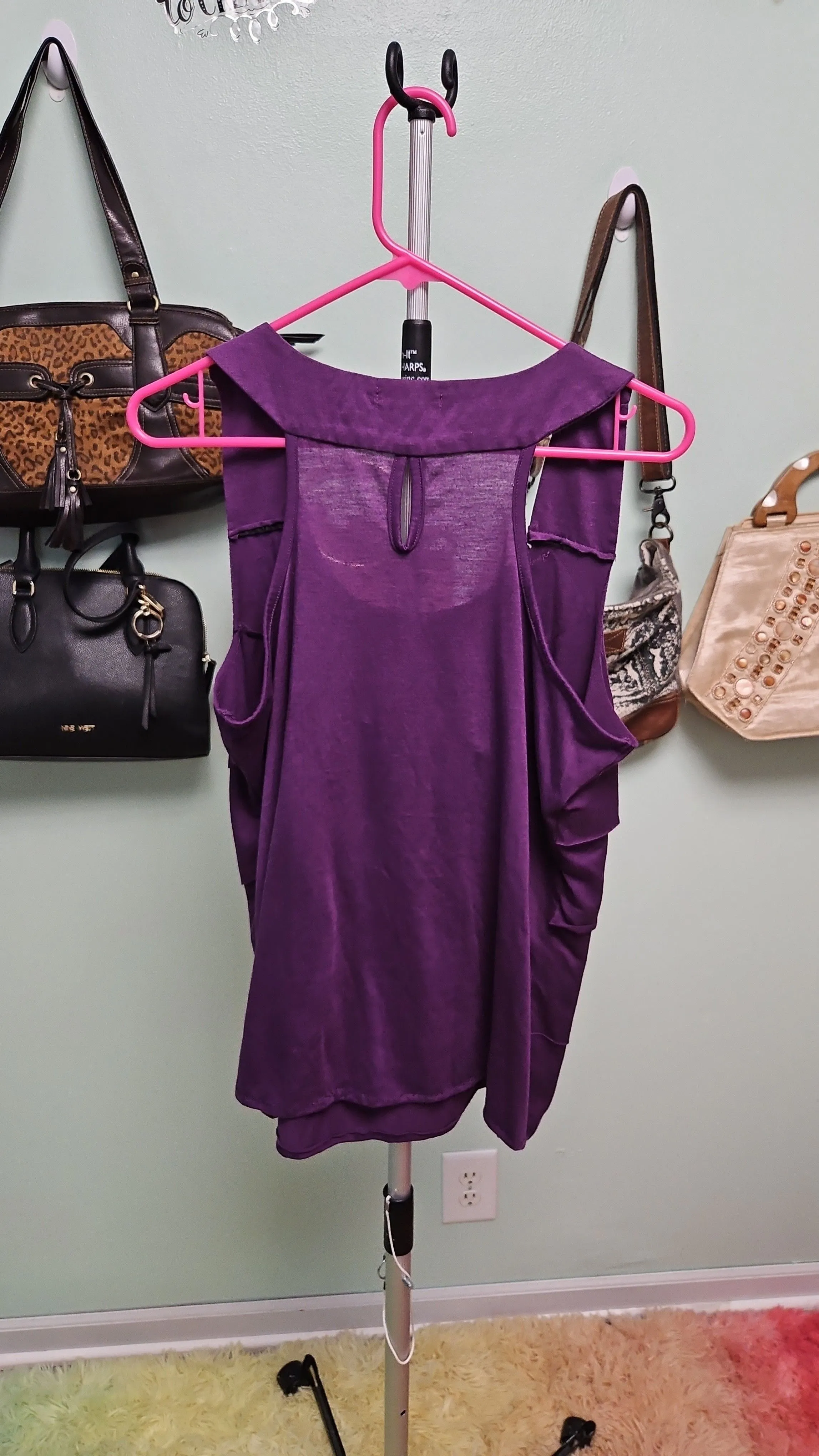 Listing Image Blurred Background