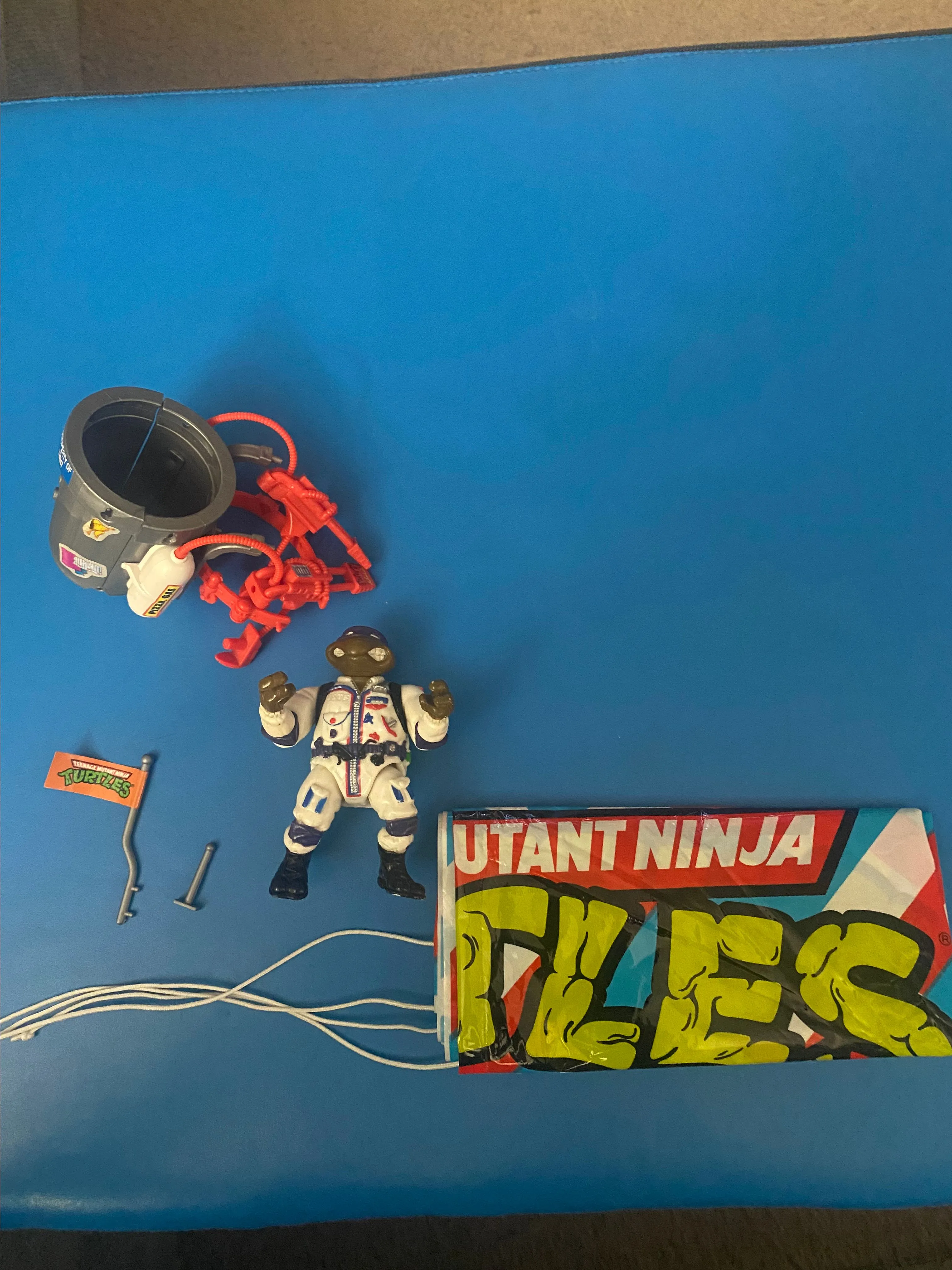 Product image for Tmnt Don's Pizza Powered Parachute Teenage Mutant Ninja Turtles TMNT