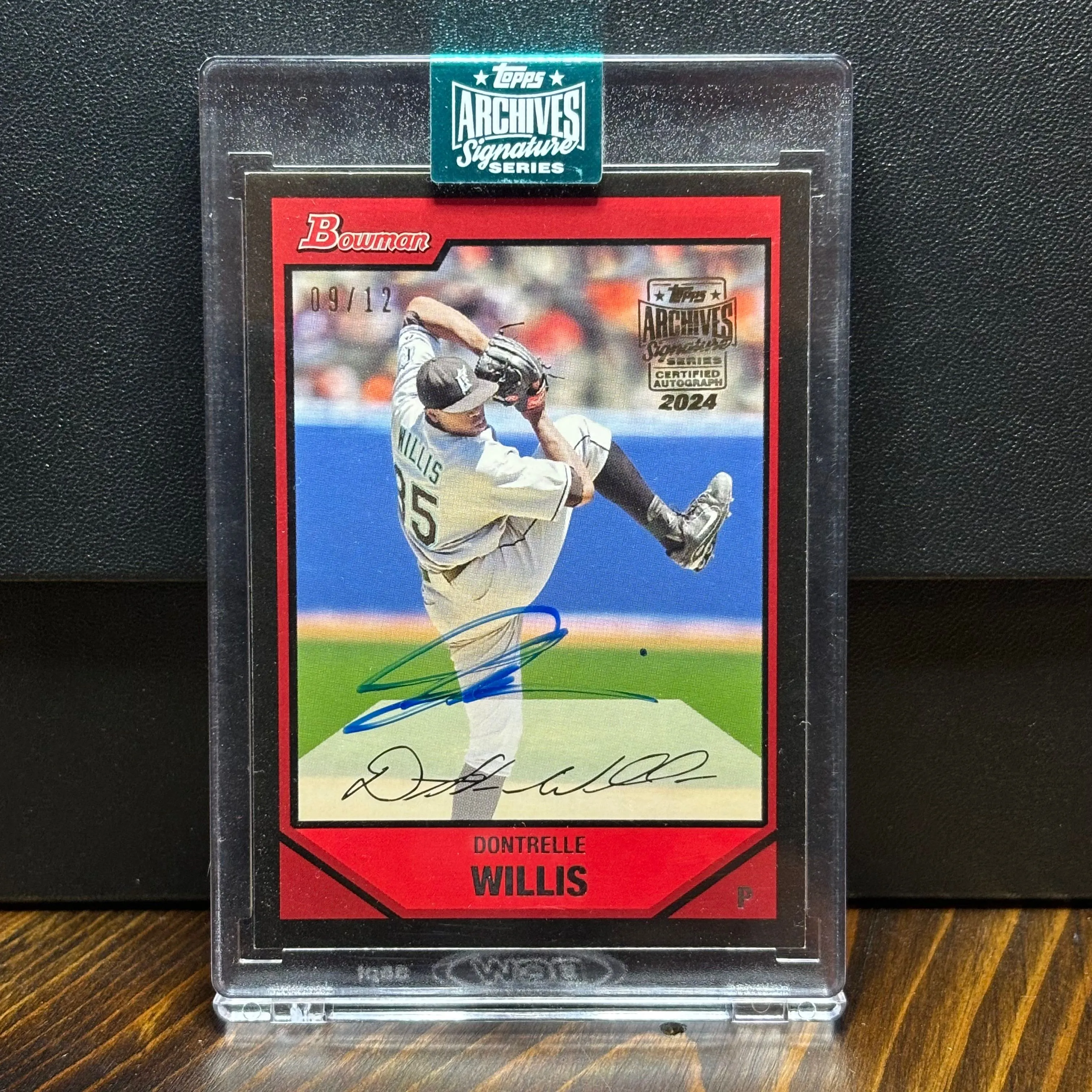Product image for 2024 Topps Archives Signature Series Auto Dontrelle Willis /12 2007 Bowman #140