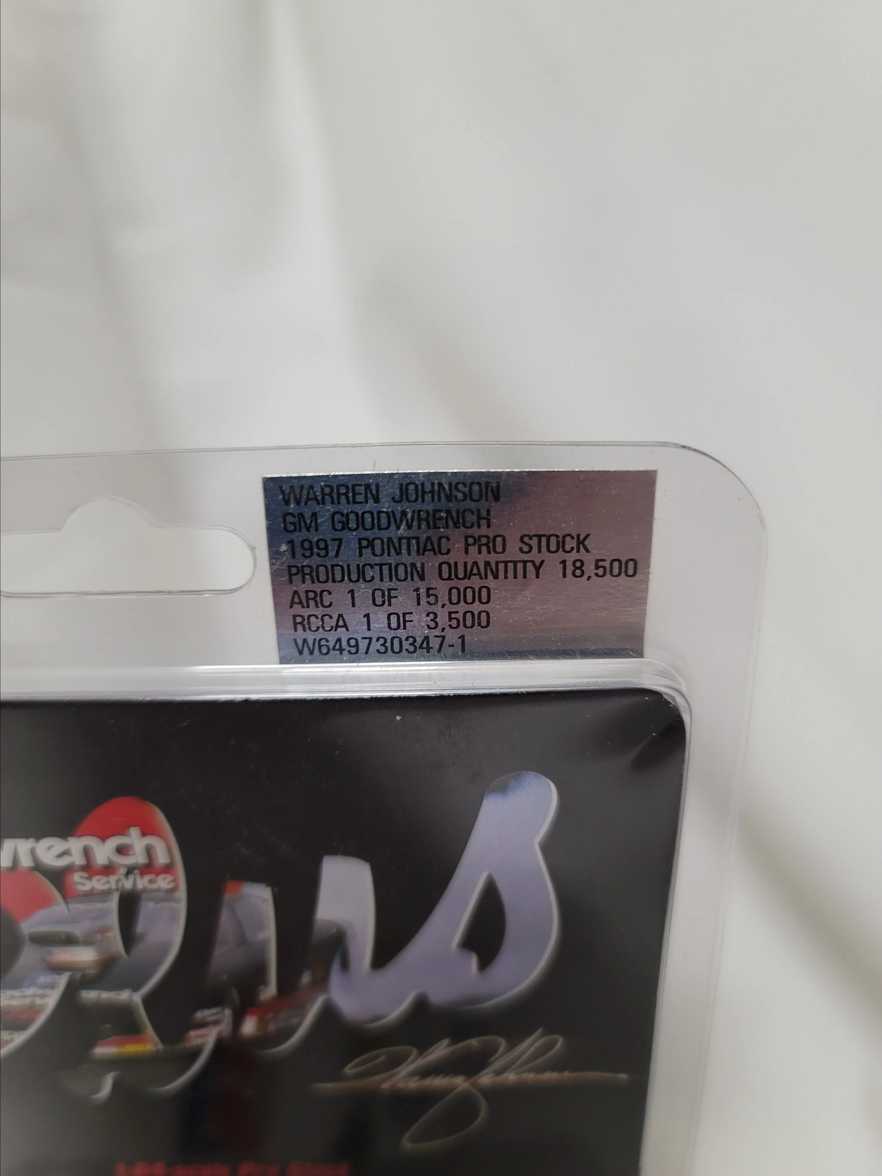 Listing Image Blurred Background