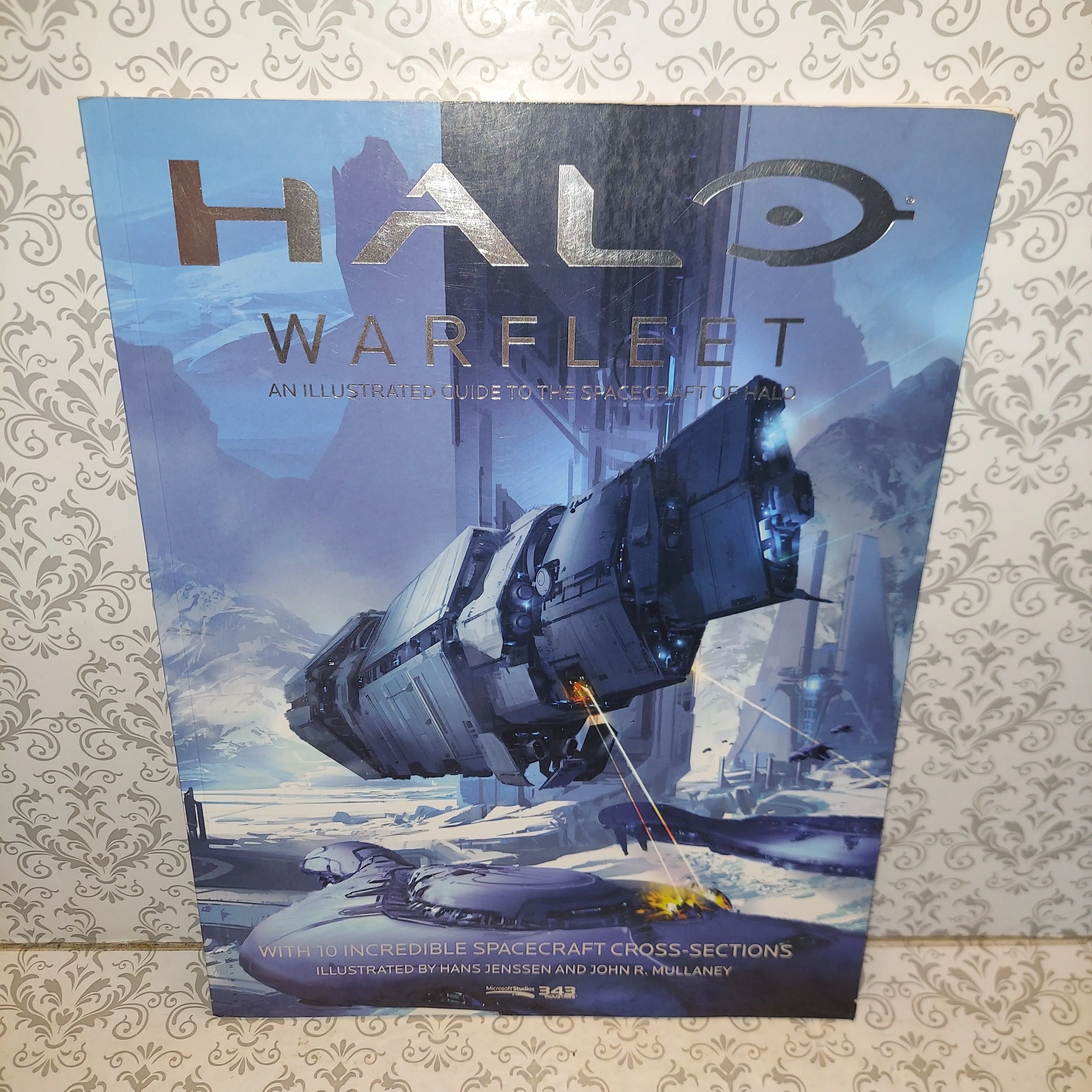 Product image for Halo Warfleet An Illustrated Guide to the Spacecraft of Halo Book
