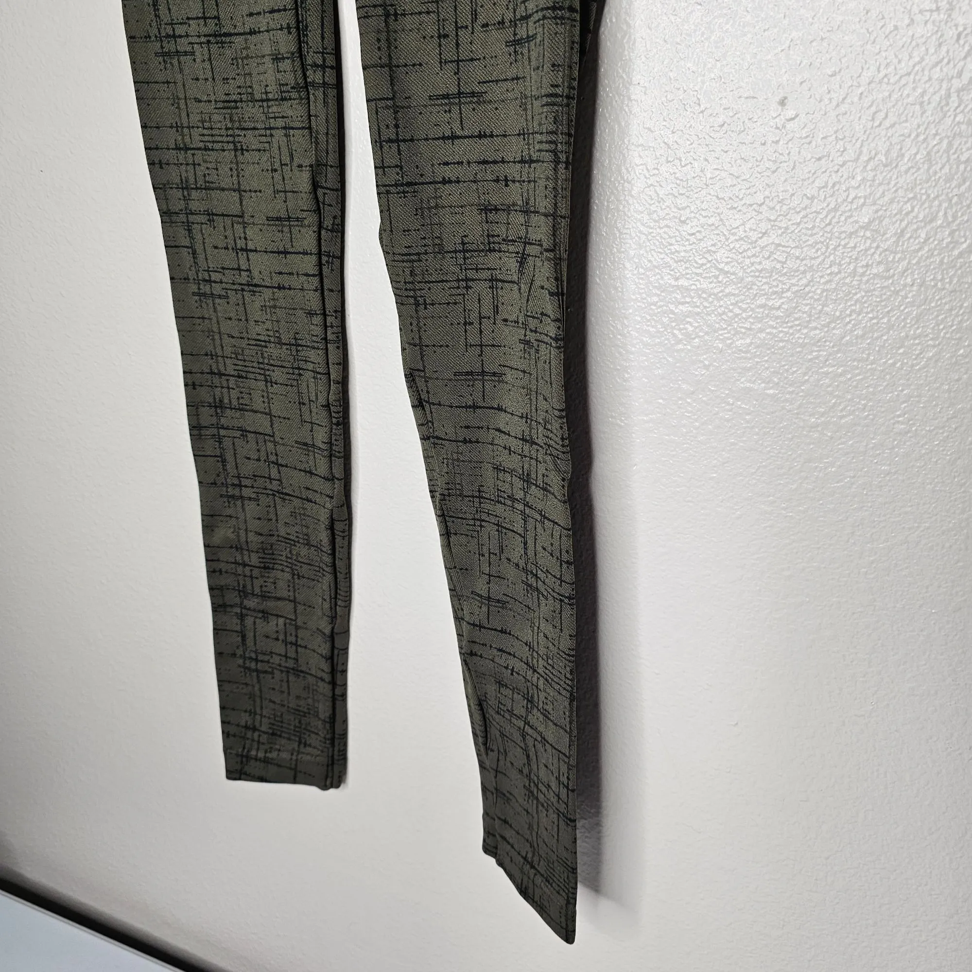 Listing Image Blurred Background