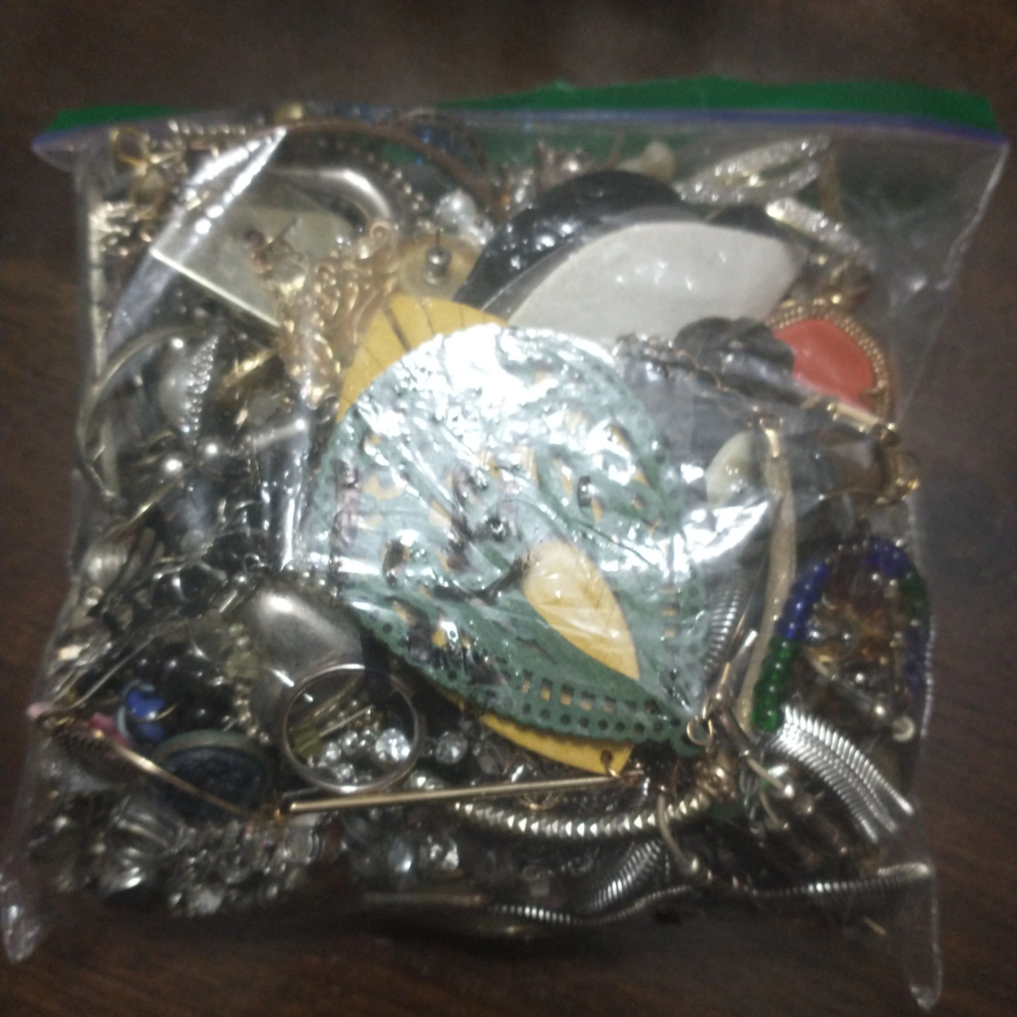 Product image for craft/junk jewelry lot