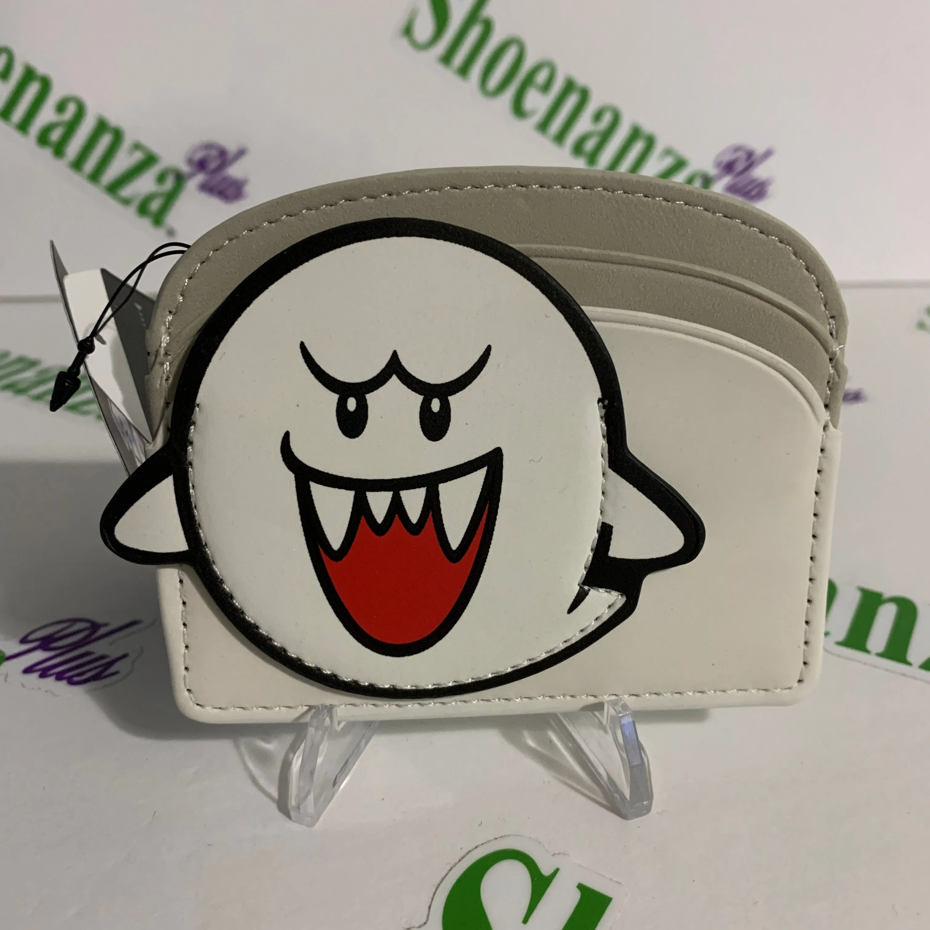 Product image for Bioworld Cardholder Nintendo Super Mario Boo Ghost Glow-in-the Dark Card Holder