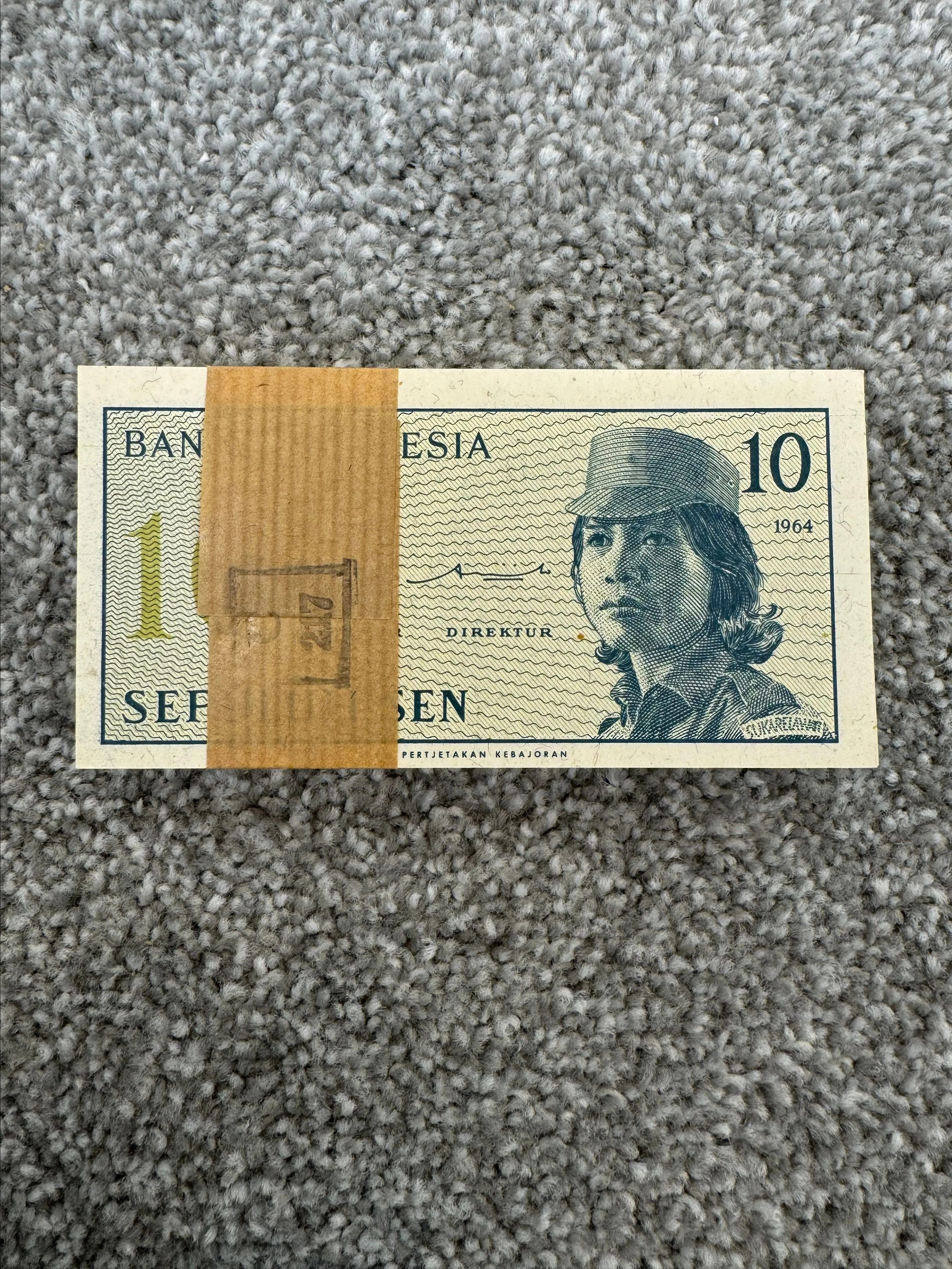 Product image for - Indonesia Original Strapped Pack of 100 Crispy GEM CU 10 Sen Notes **FROM ORIGINAL CRATE**