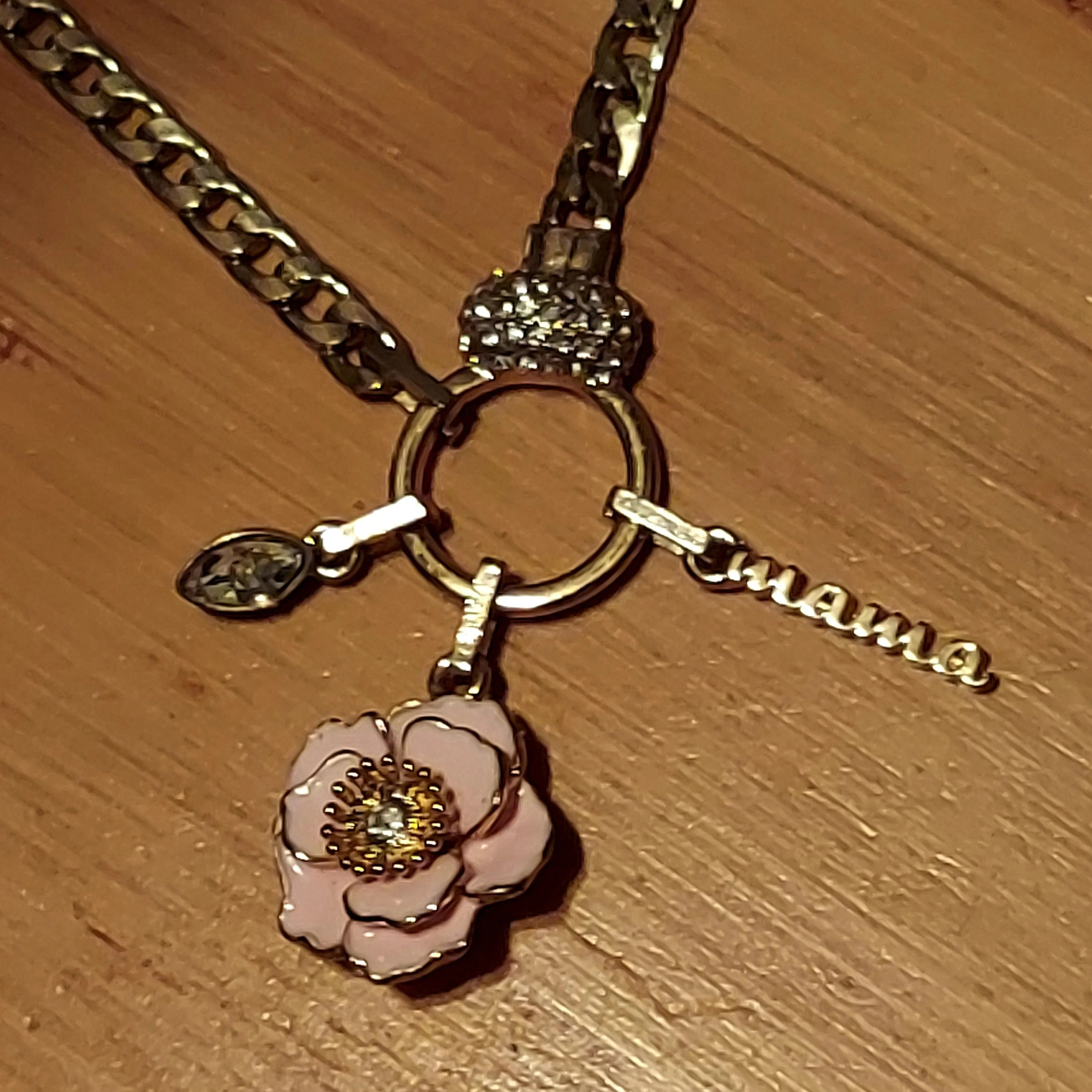 Product image for 16" Guess Mama Necklace