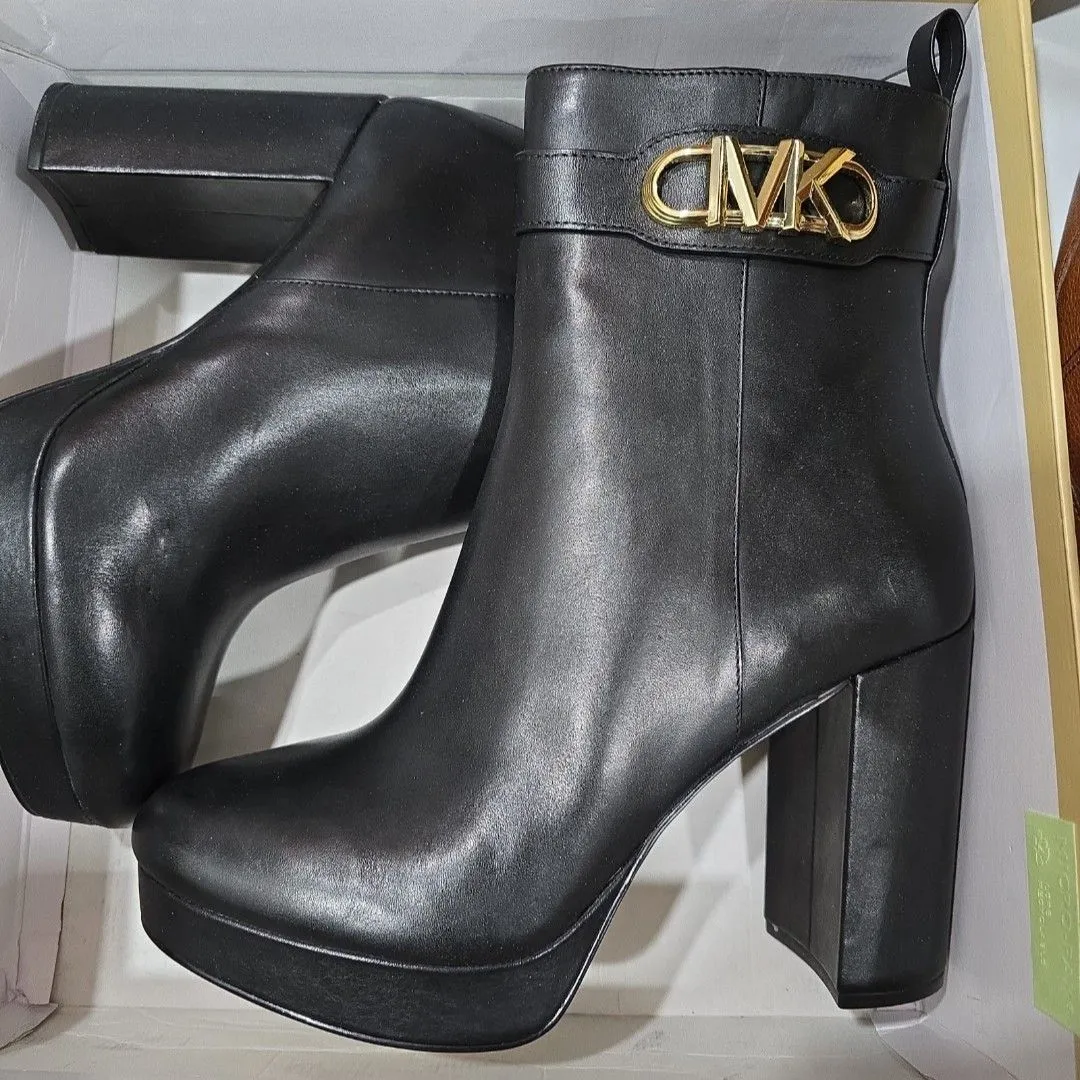 Product image for MK logo plague Leather Boots