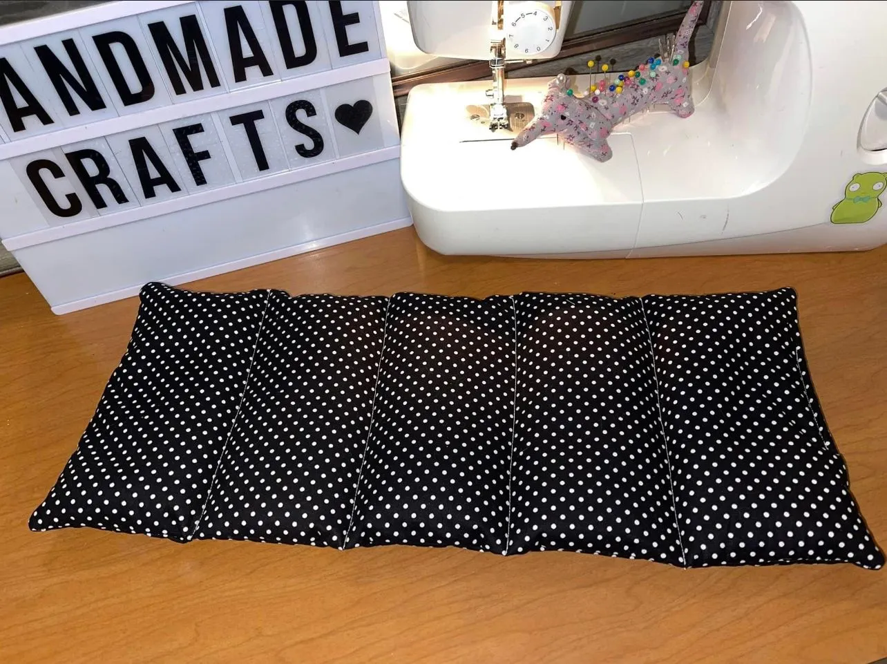 Product image for Black/white polka dot Heating  pad