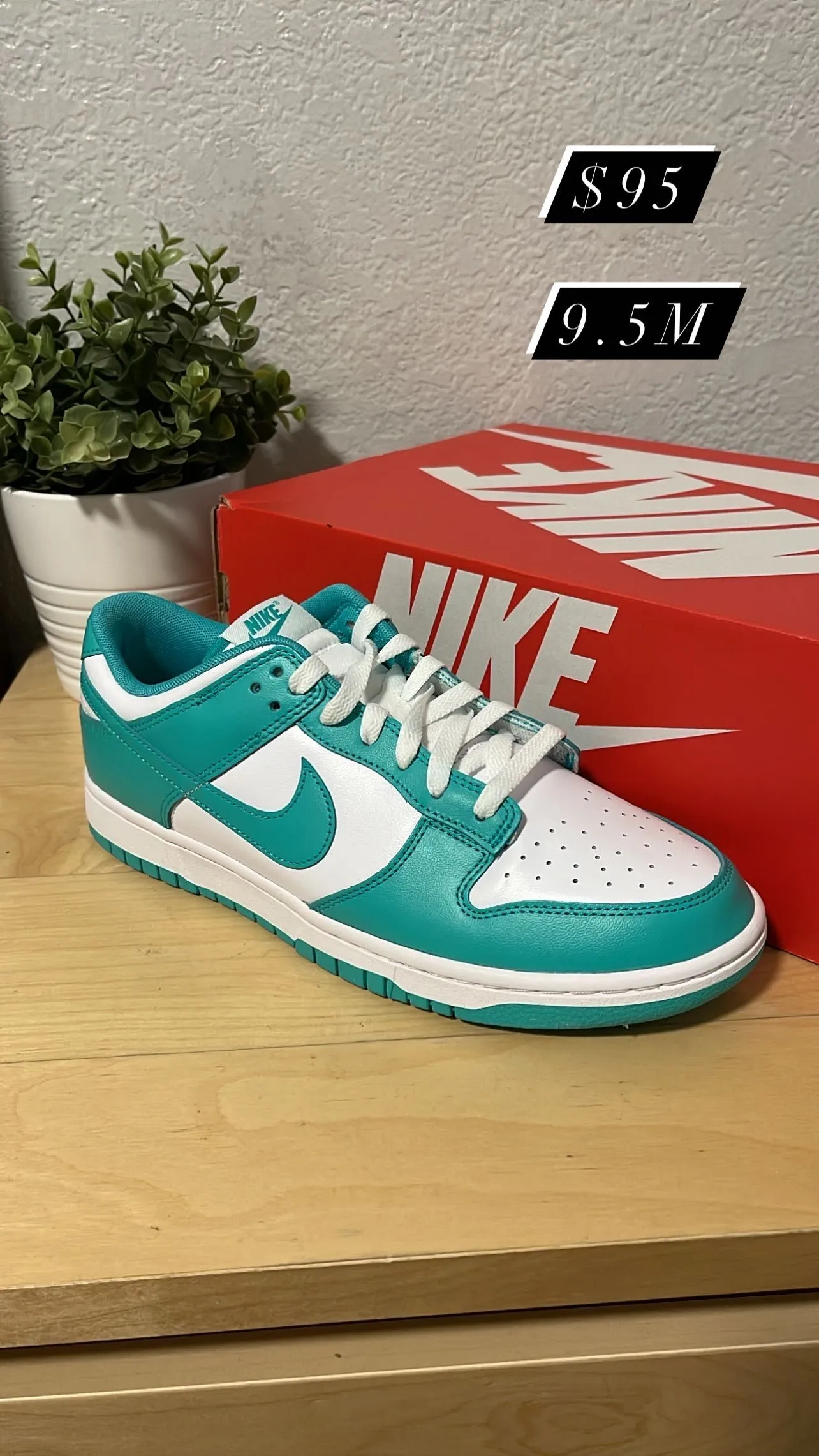 Product image for Size 9.5M- Nike Dunk Low retro Jade