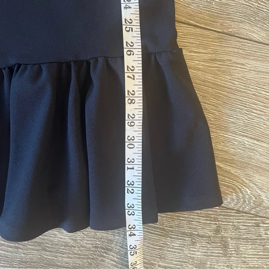 Listing Image Blurred Background