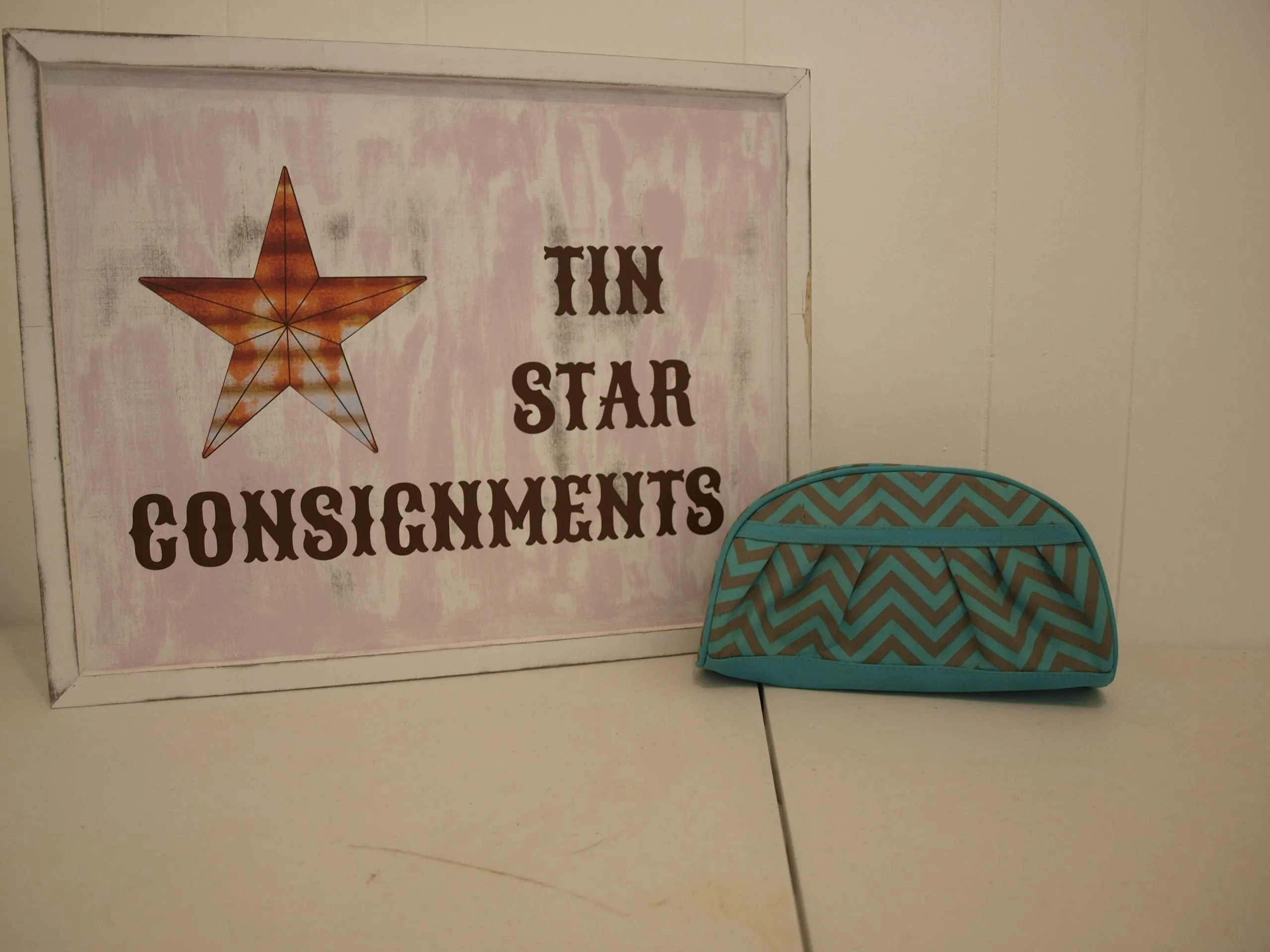 Product image for Initials Inc. Chevron Make-up Bag 1002-100