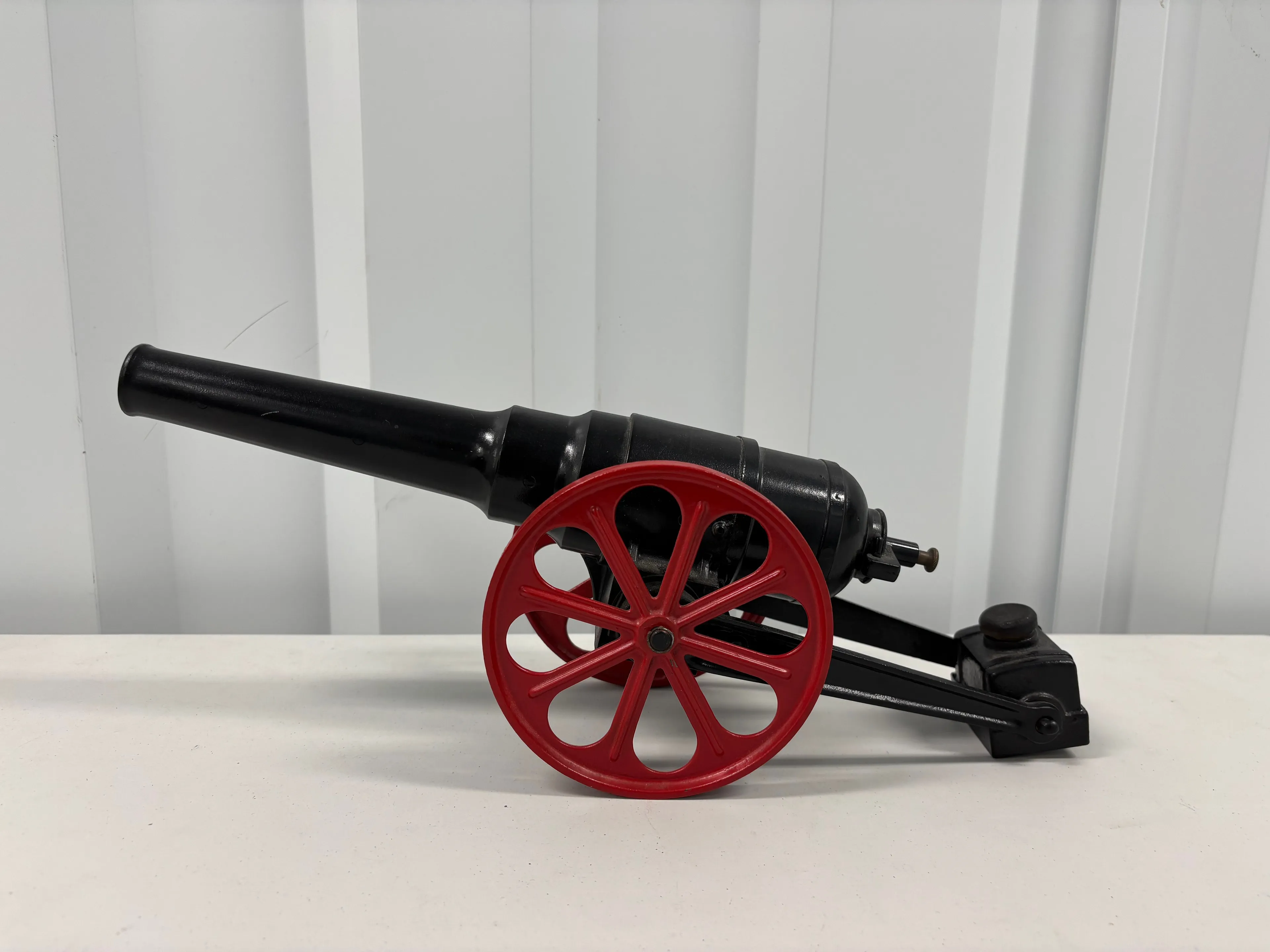 Product image for Single Bethlehem toy Canon vintage big bang cast metal