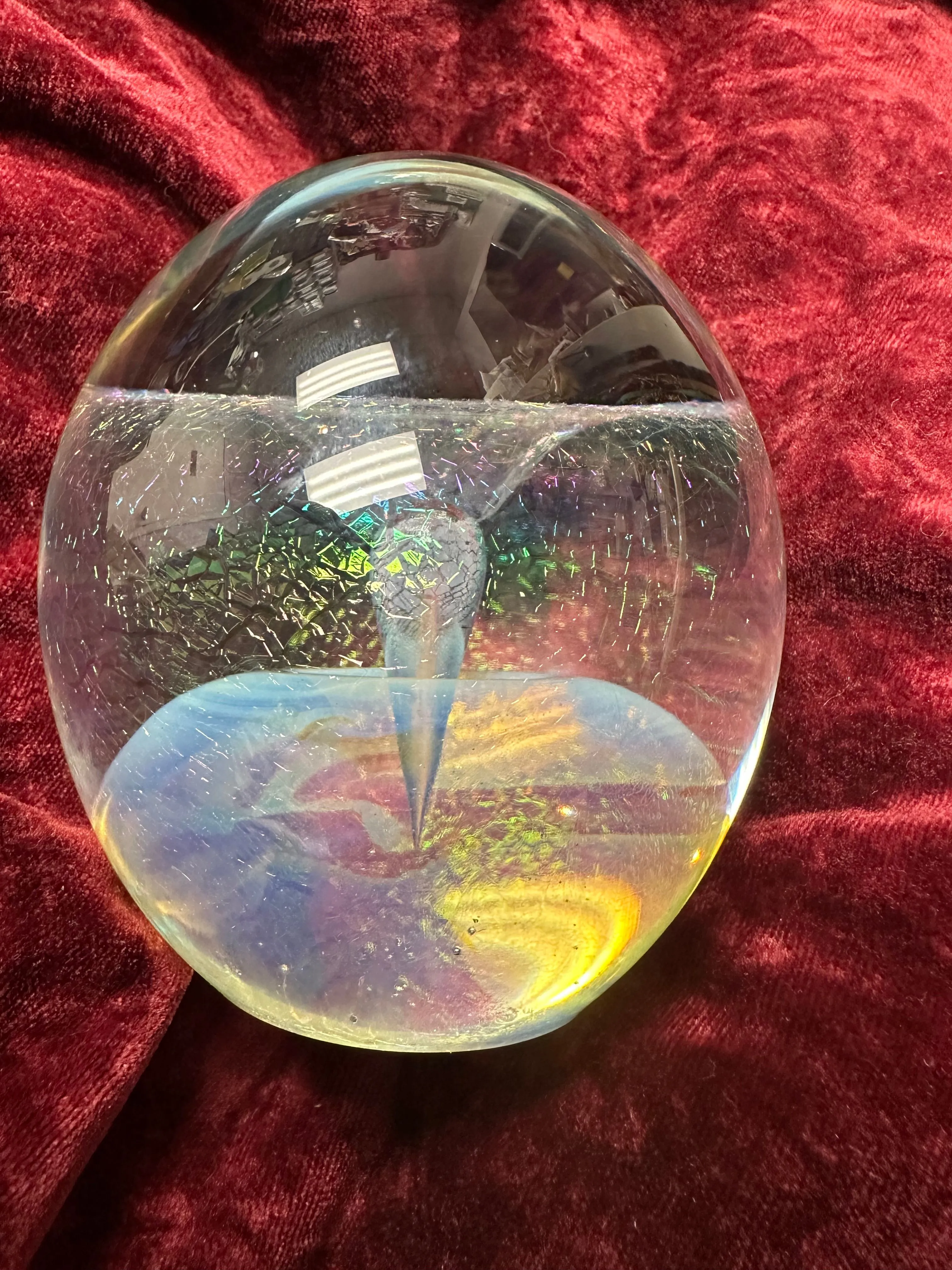 Product image for Ekhardt 1989 Beautiful opalescent Paperweight