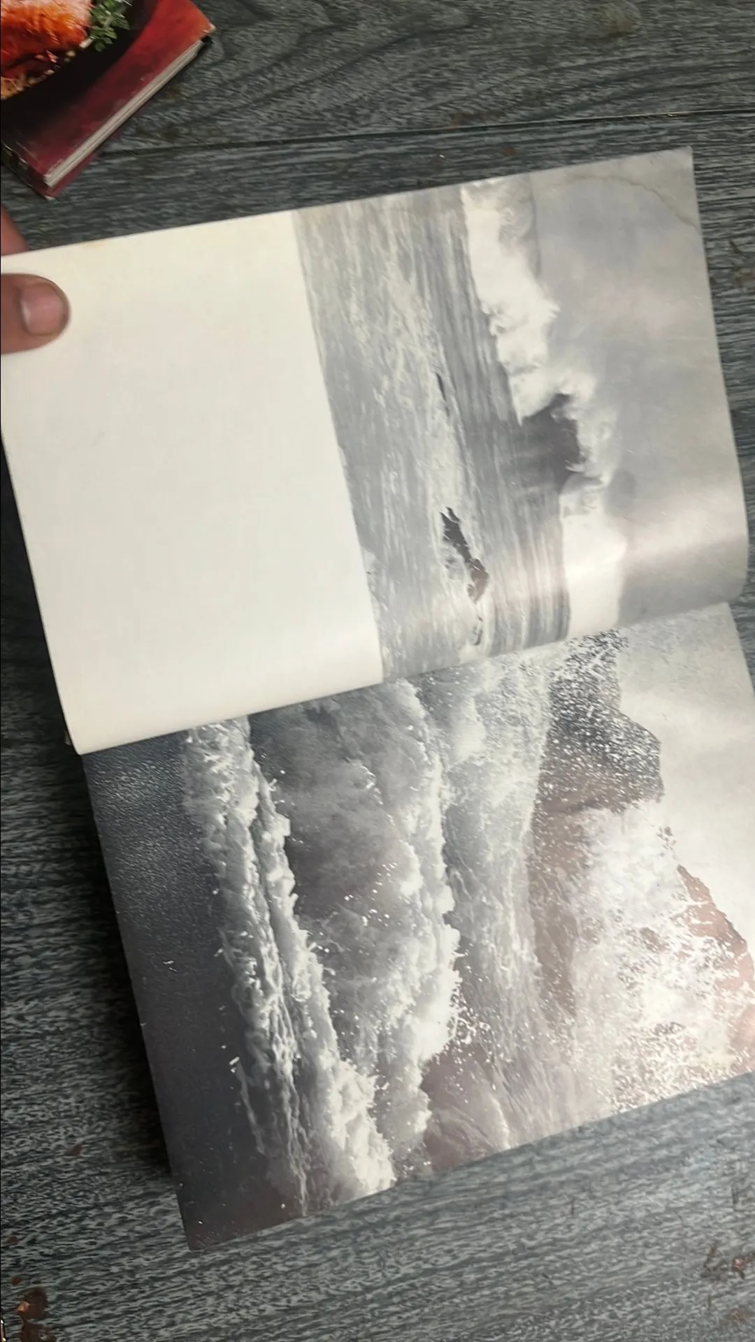 Listing Image Blurred Background