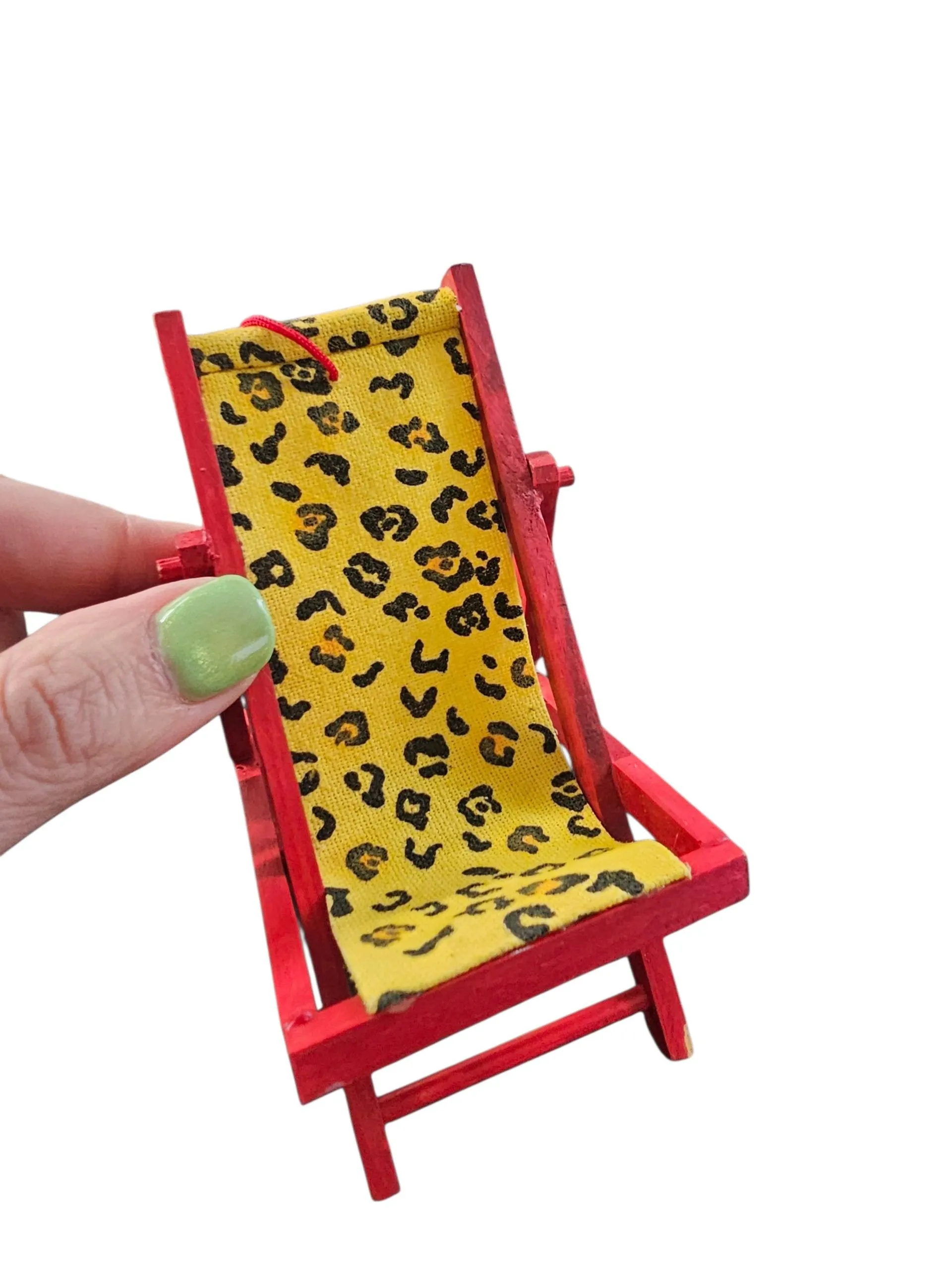 Product image for Dollhouse-sized Cheetah Deck Chair