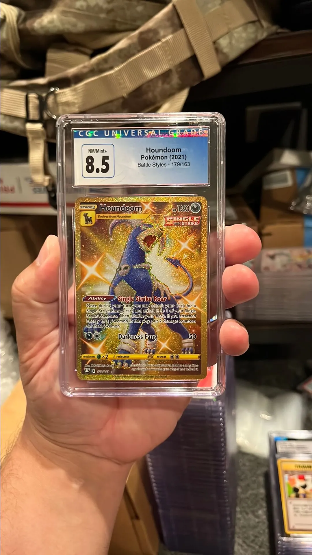 Product image for Houndoom Gold