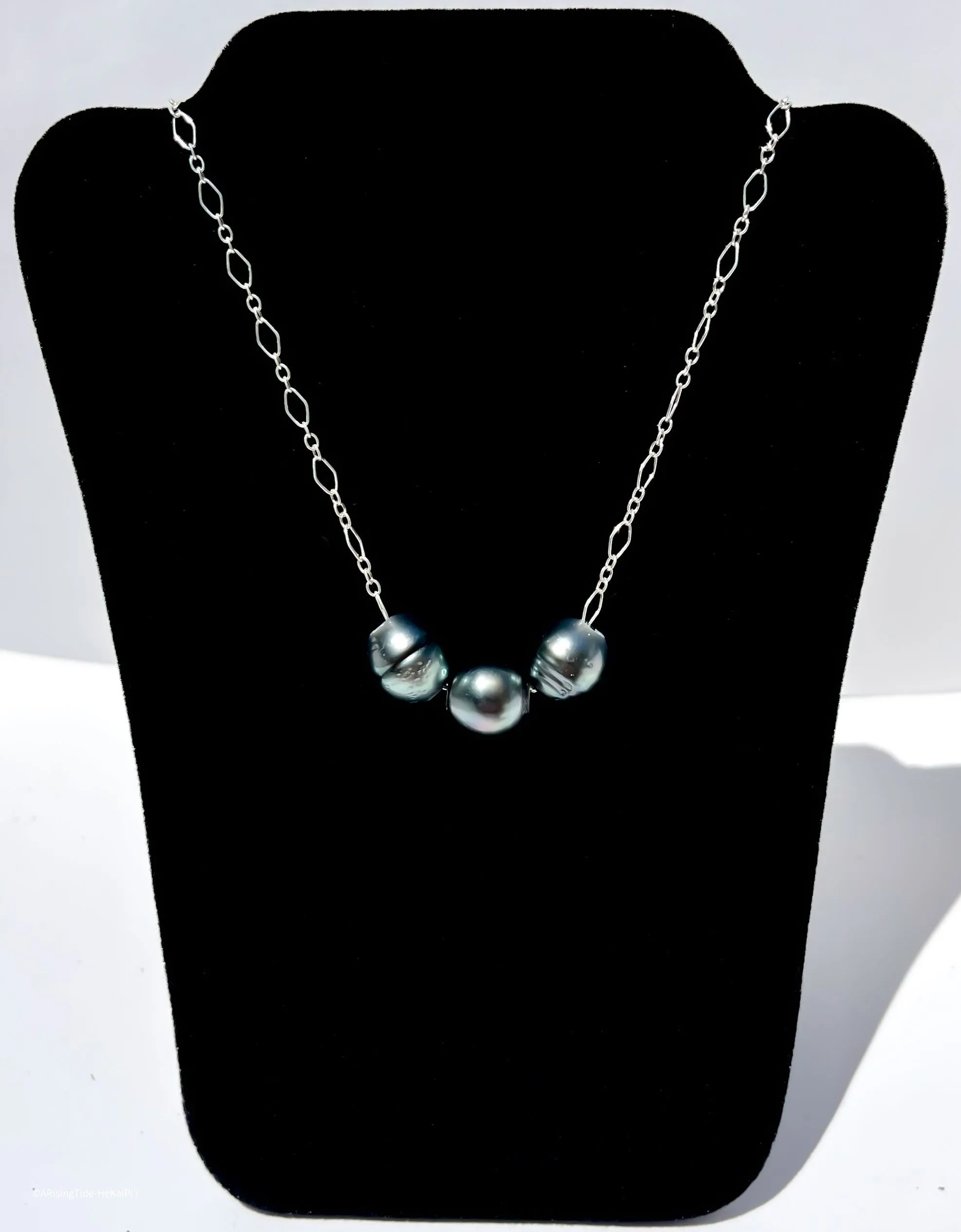 Listing Image Blurred Background
