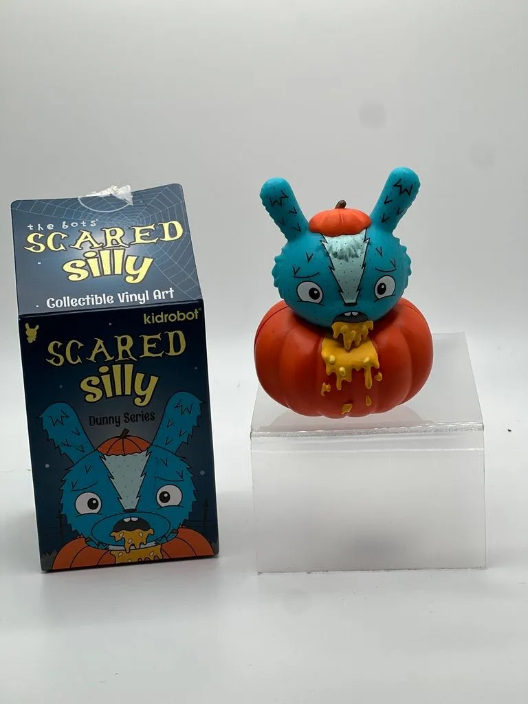 Product image for Scared Silly Dunny Series - Pumpkin Puker (2/24)