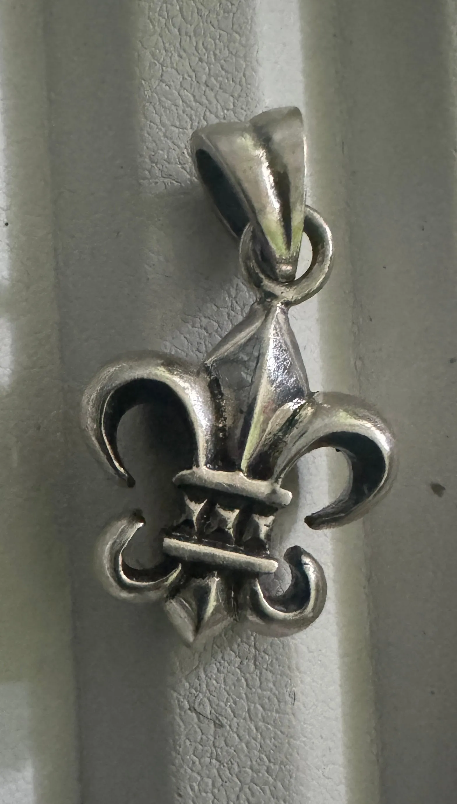 Product image for 925 Sterling Silver Fleur De Lis Pendant