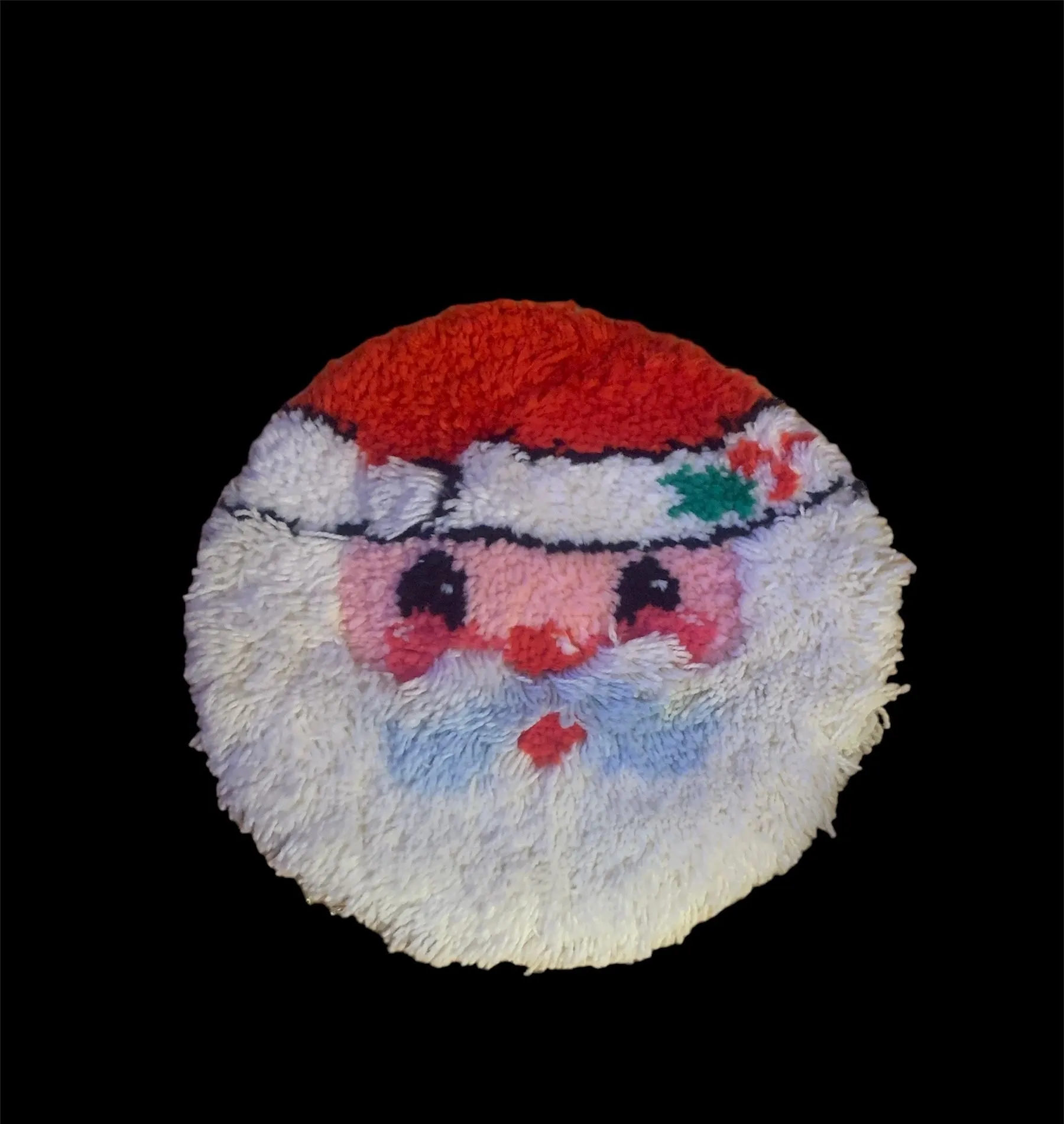 Product image for Vintage 80s Christmas Latch Hook Round Santa Wall Hanging