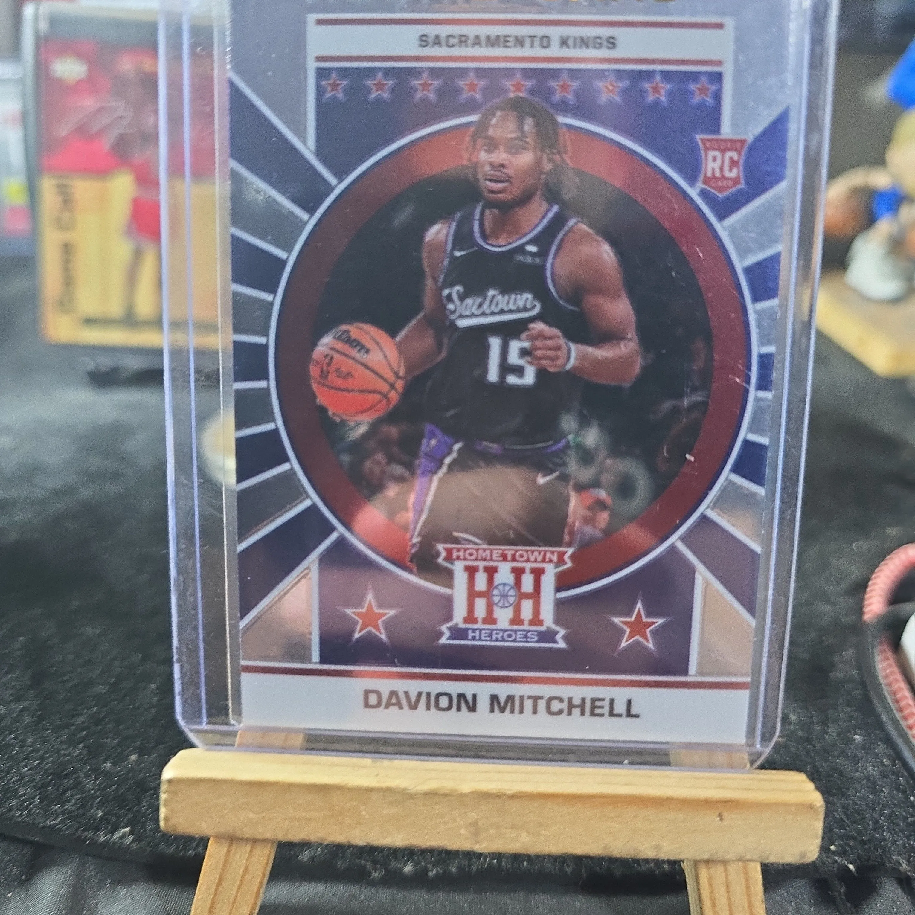 Product image for 2021-22 panini chronicles hometown heroes DAVION MITCHELL RC