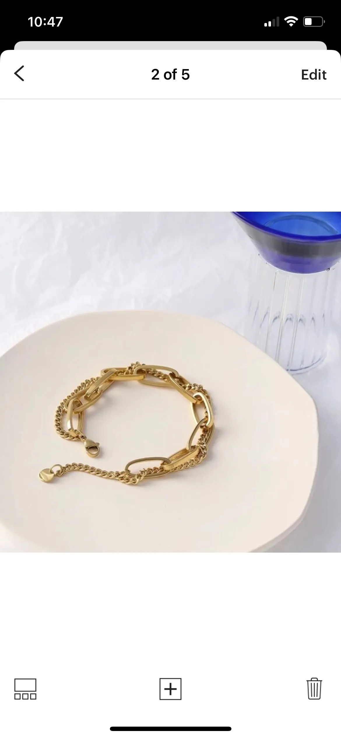 Listing Image Blurred Background