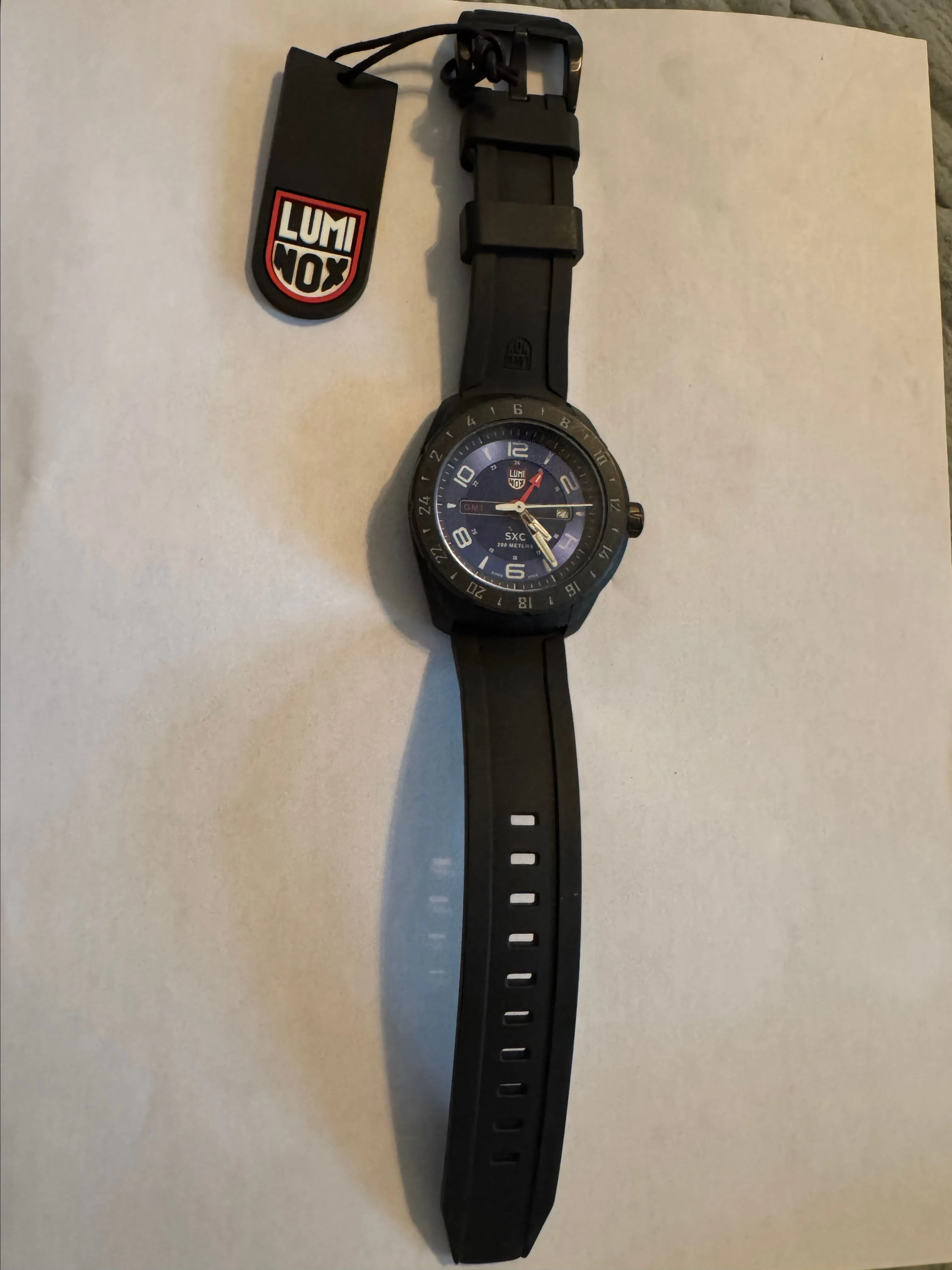 Listing Image Blurred Background