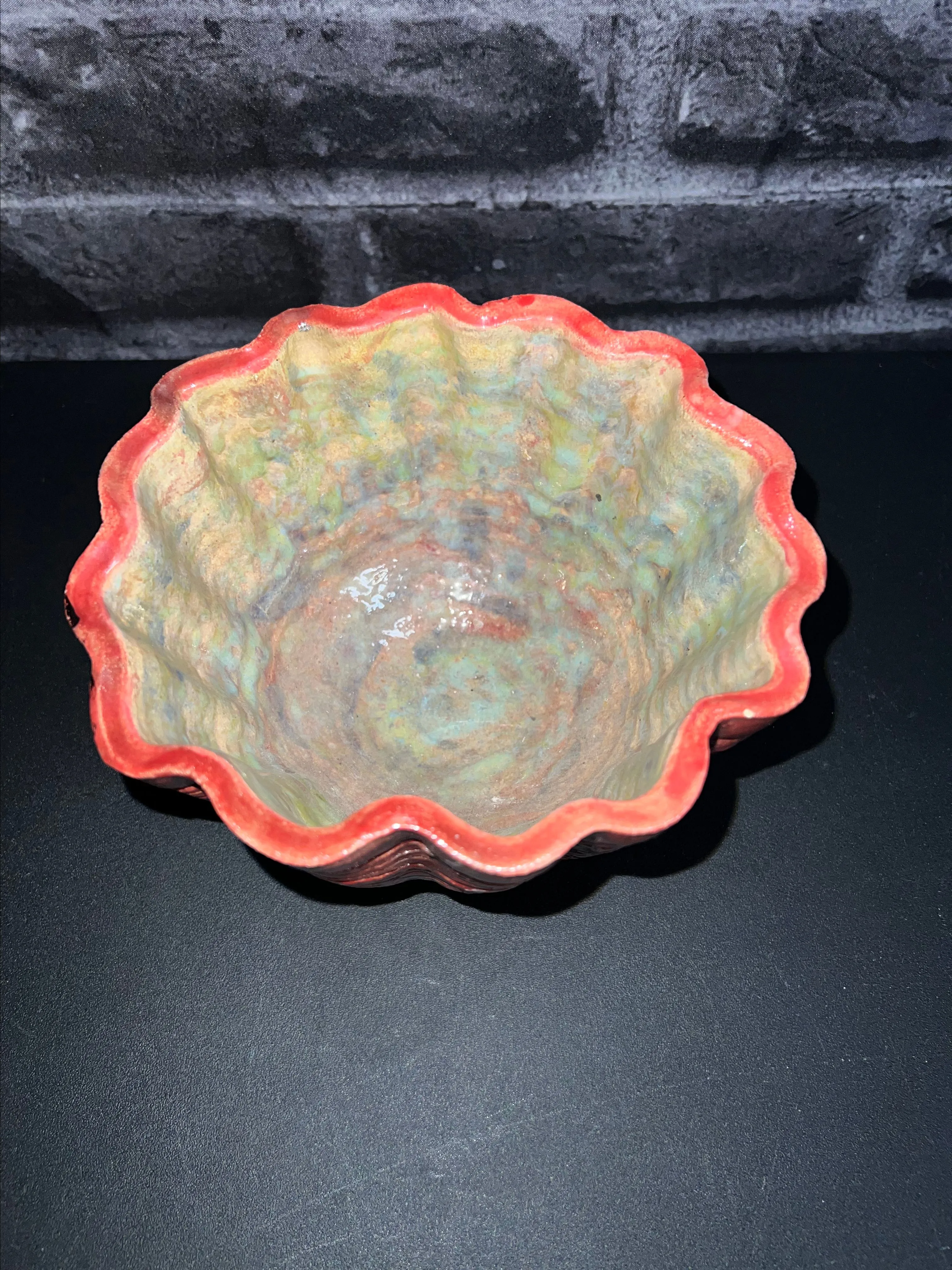 Listing Image Blurred Background