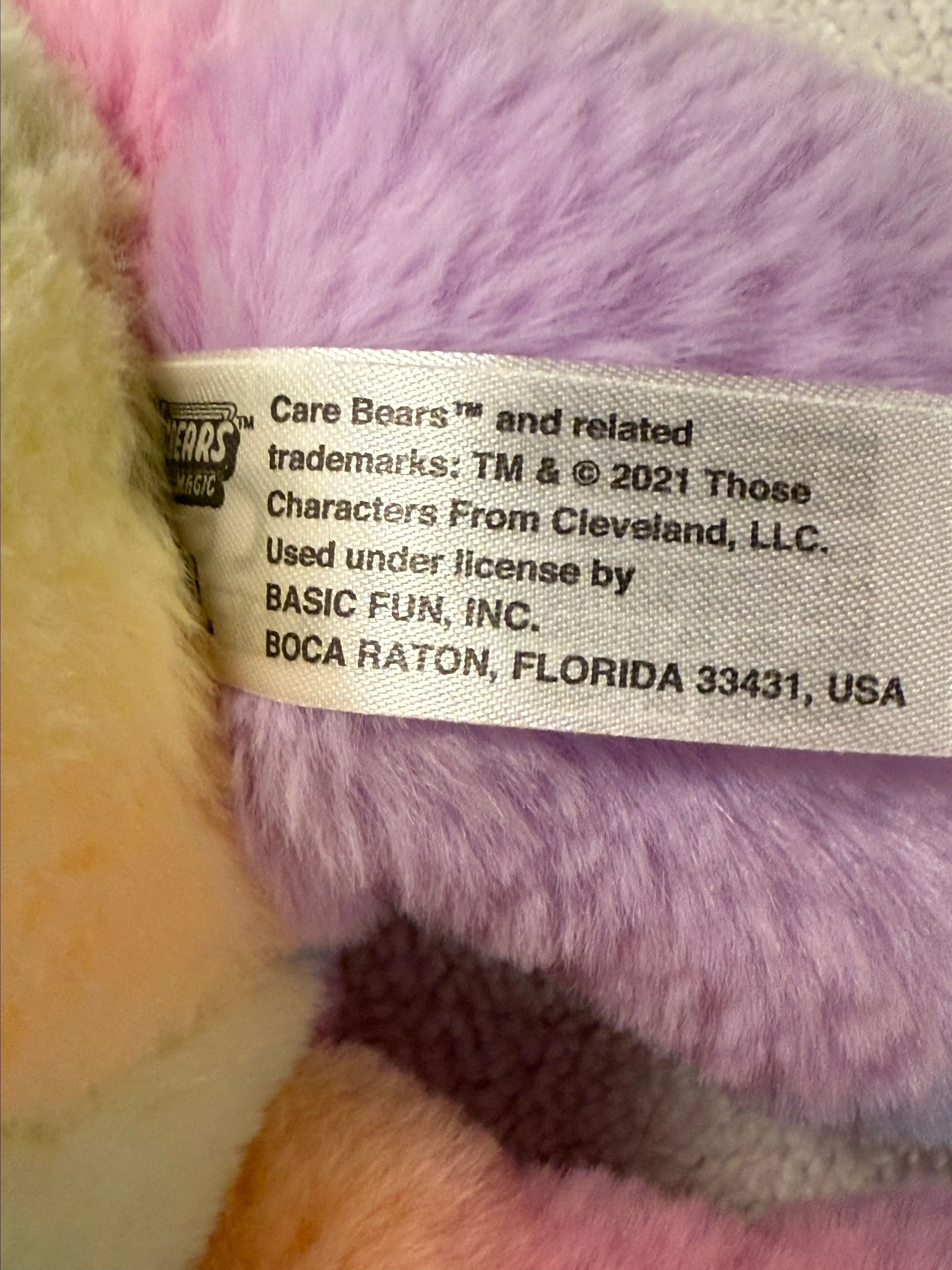 Listing Image Blurred Background