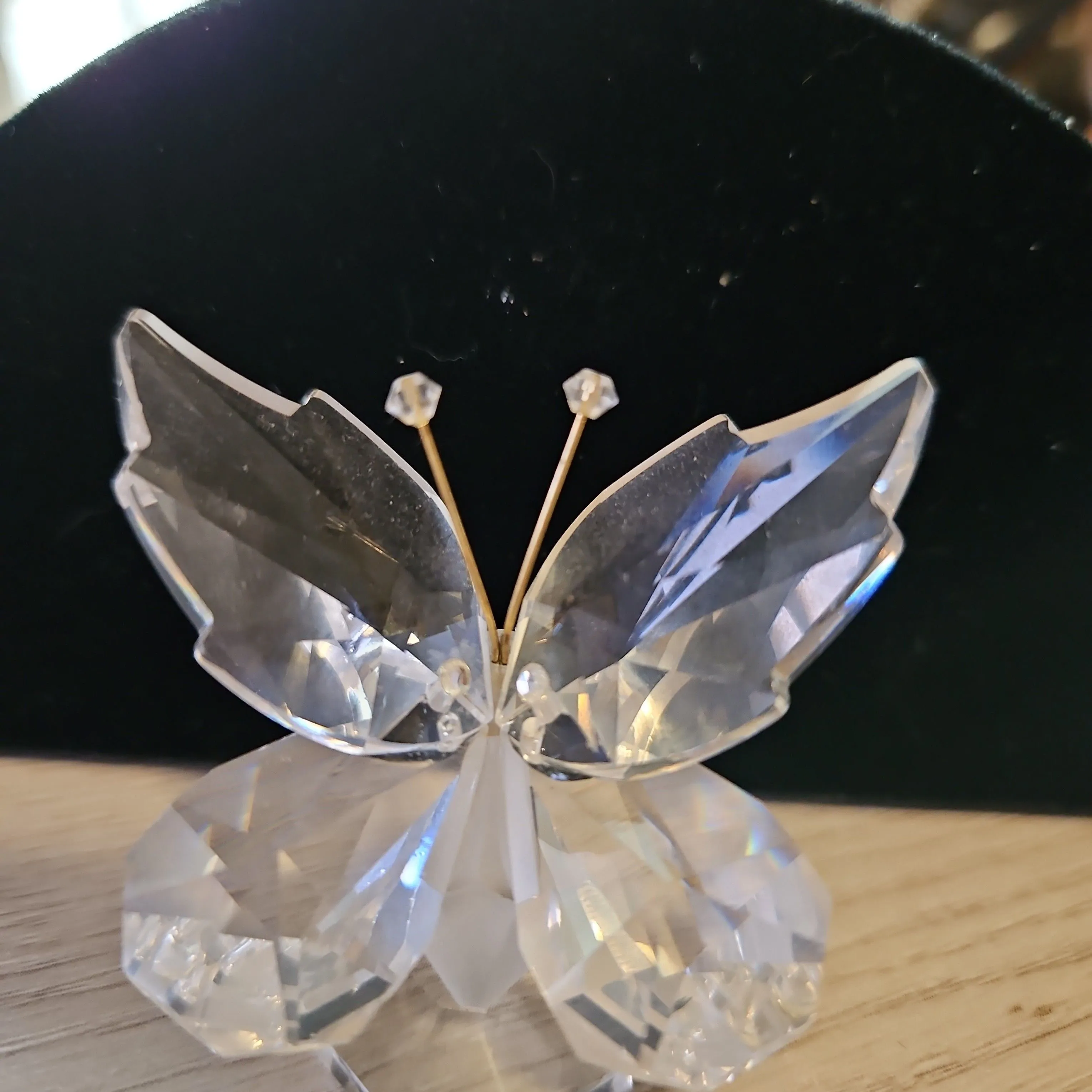 Product image for Crystal Figurine - Butterfly with Crystal Antenna 