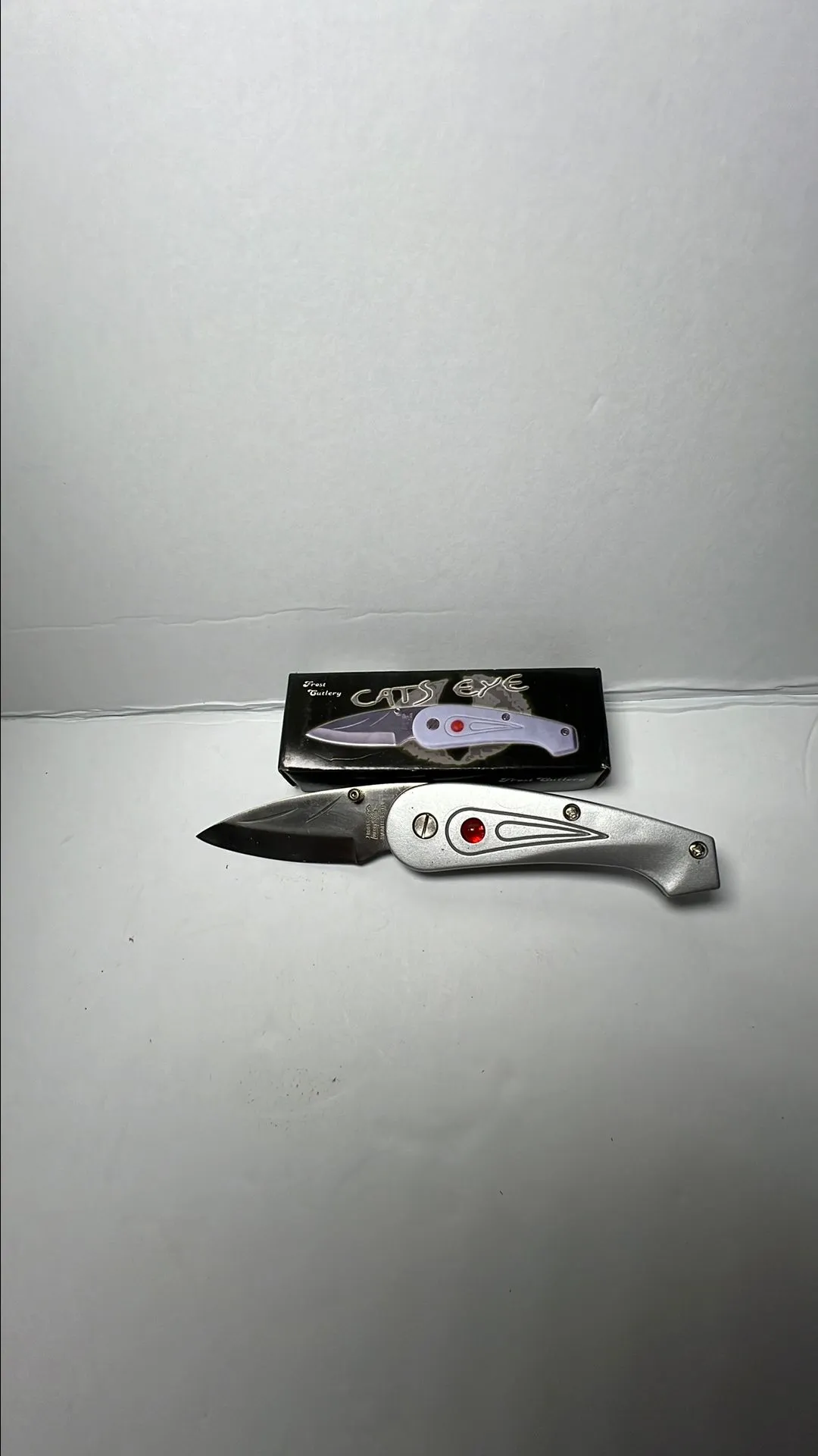 Product image for Cats Eye Pocket Knife 2.5" Blade