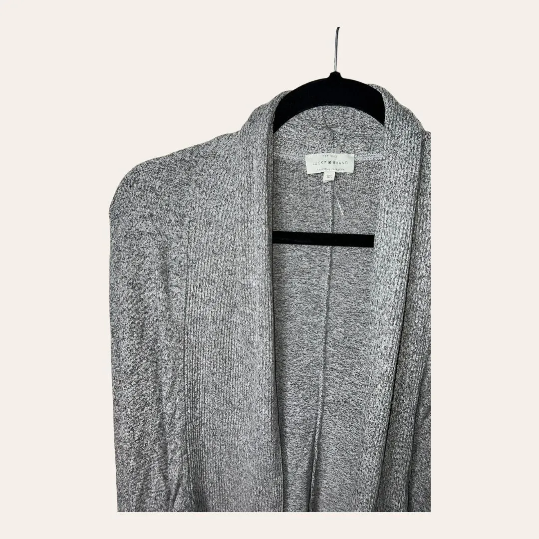 Listing Image Blurred Background