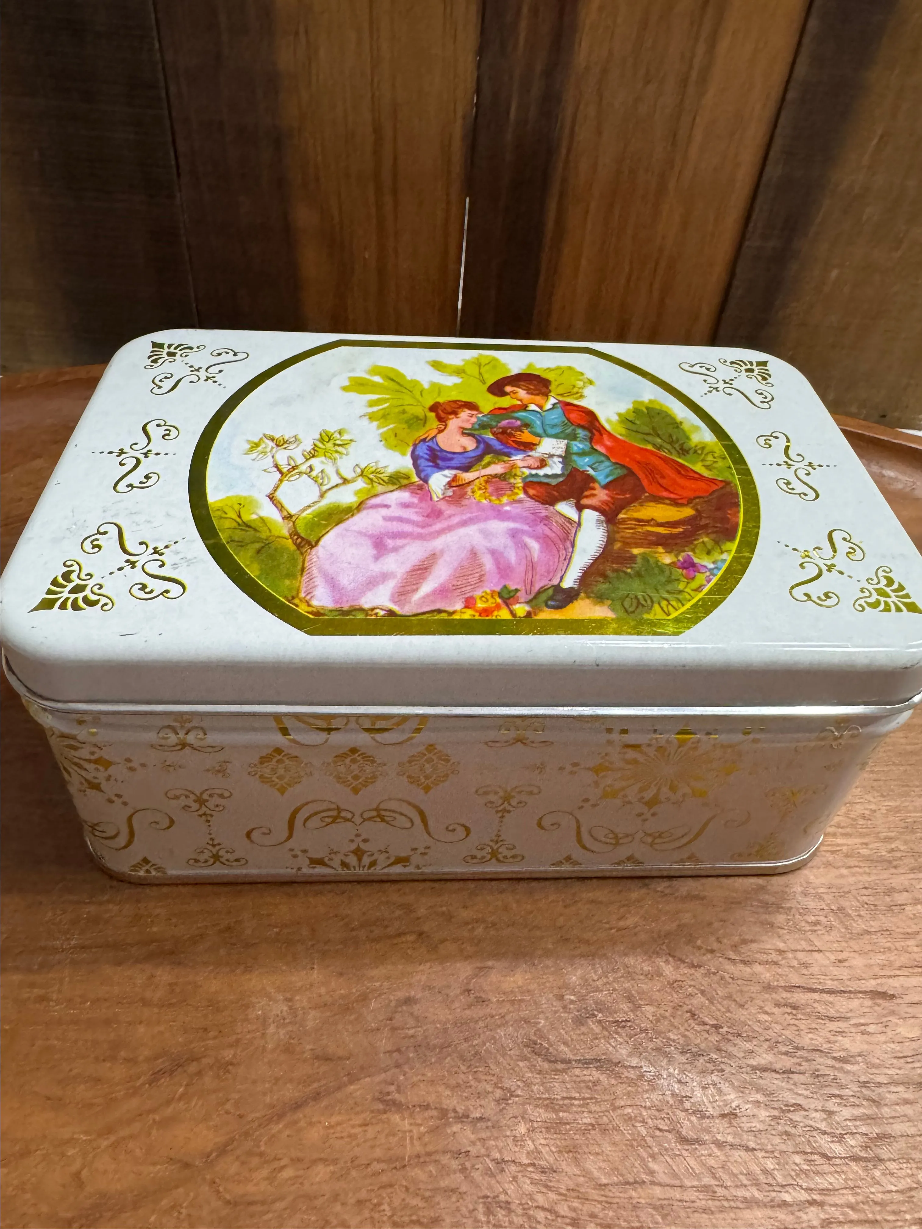 Listing Image Blurred Background