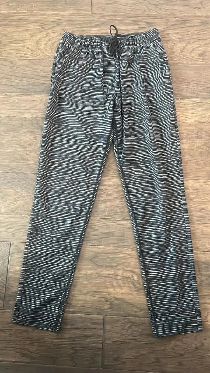 Product image for Lulu joggers size 2