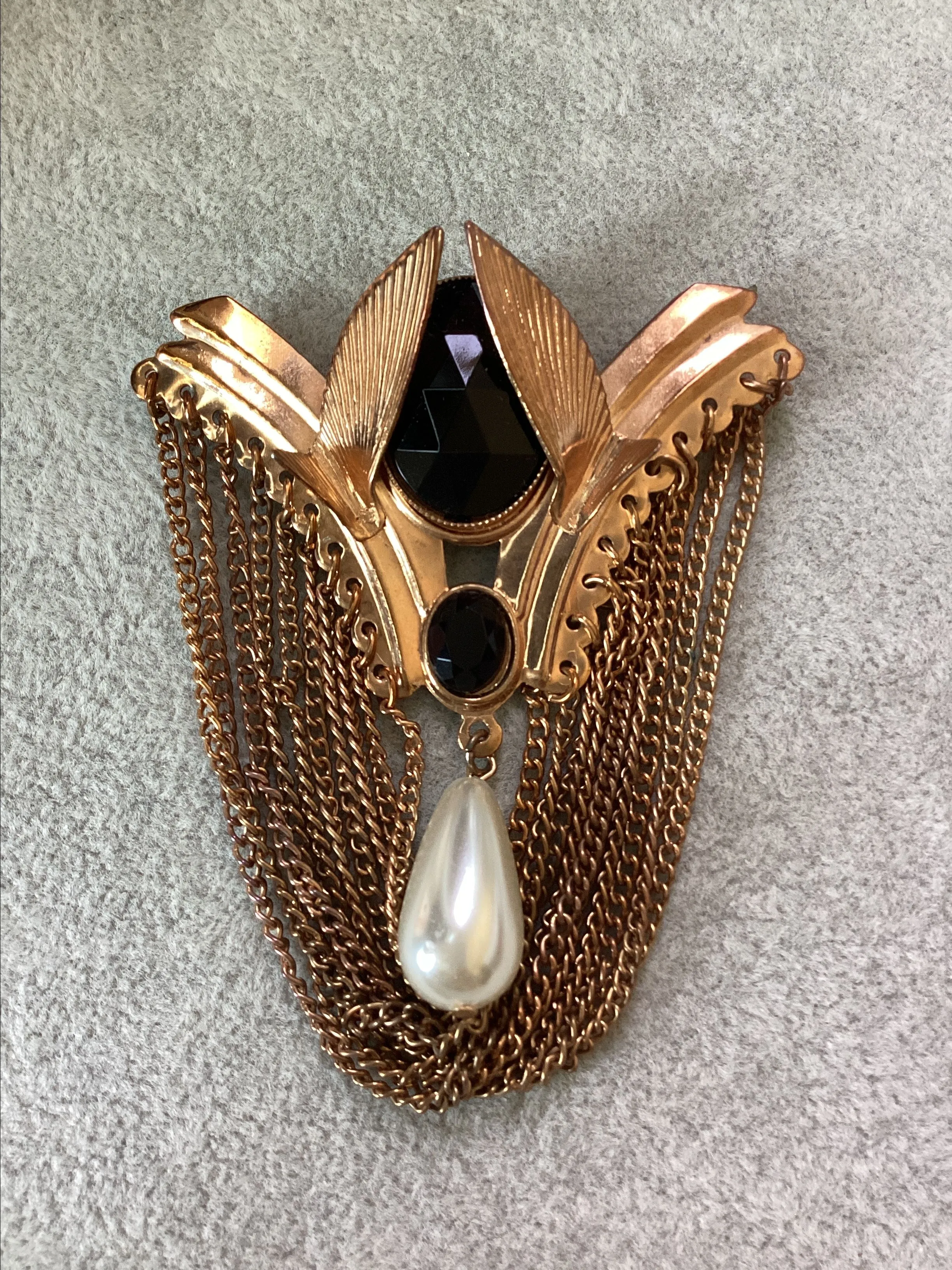 Product image for Art Deco Style Multi Chain & Black Stone Large Brooch (t6)