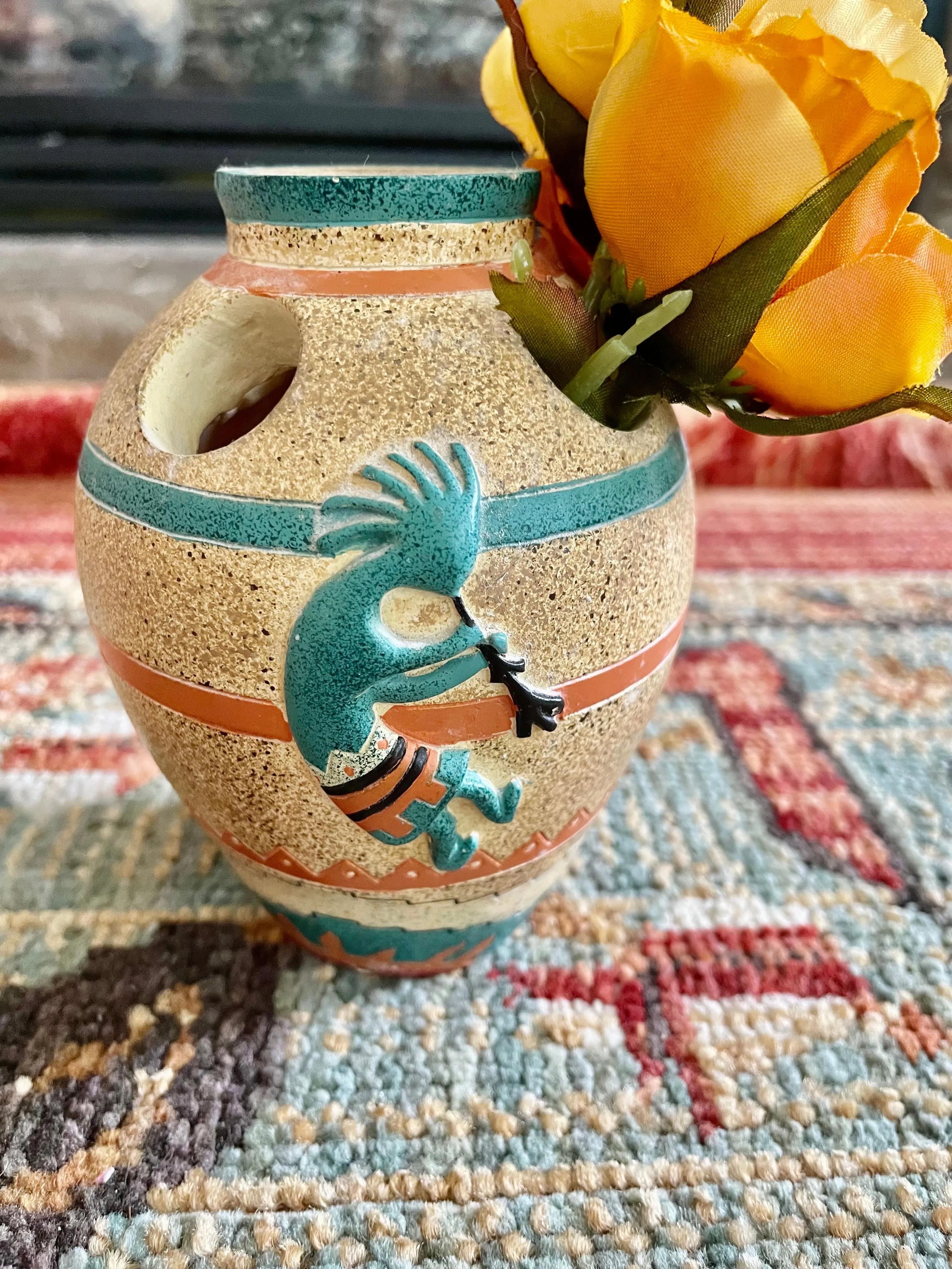 Product image for VTG Hand-Crafted First Nations Flower Frog Pottery Vase