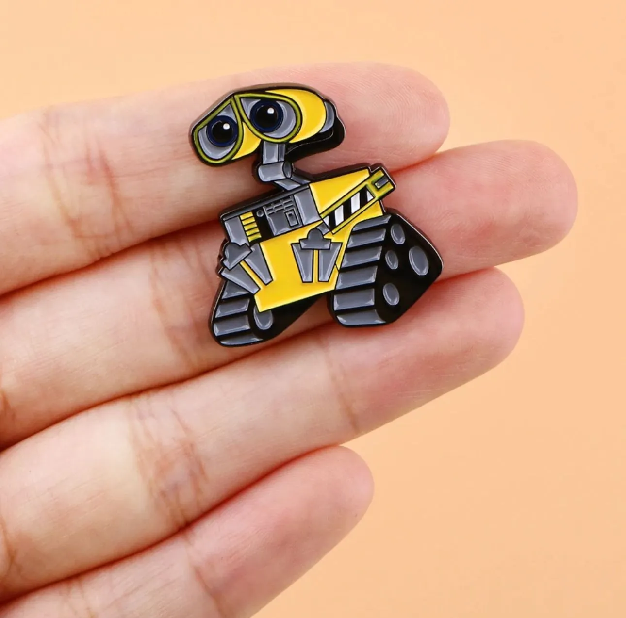 Product image for Wall-E Enamel Pin Badge NEW