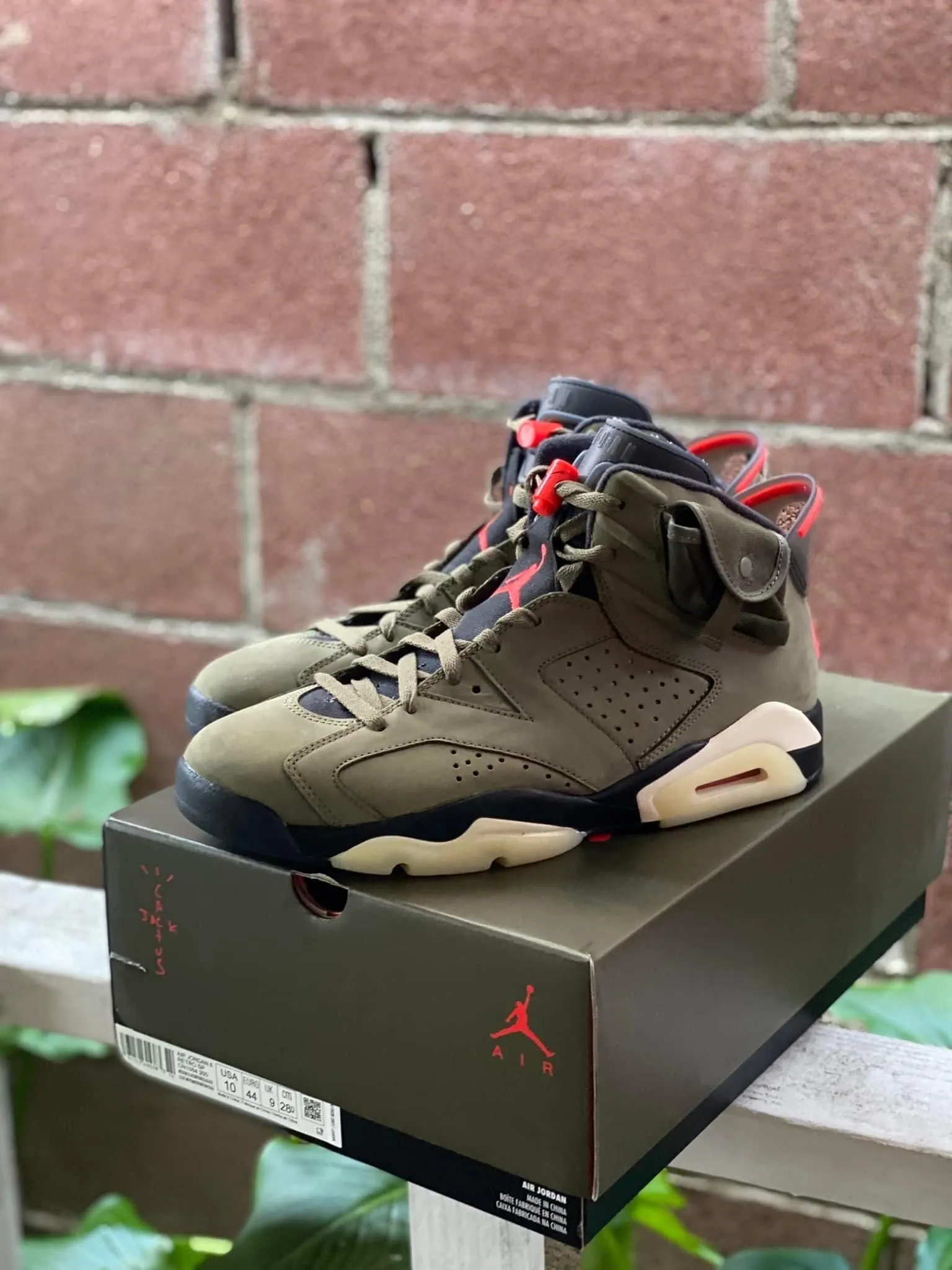 Product image for Jordan 6 x Travis Scott Olive Size 10