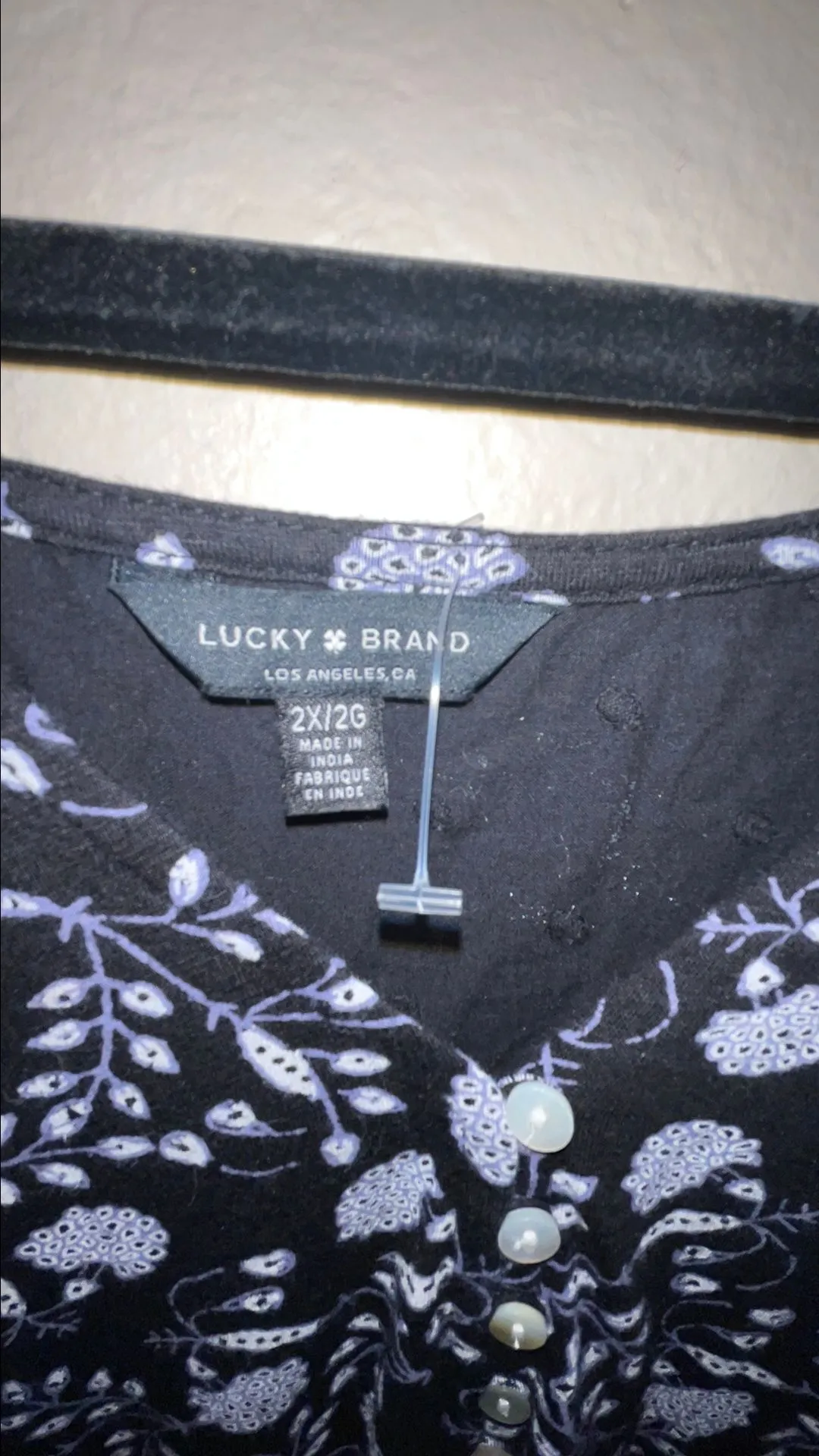 Listing Image Blurred Background