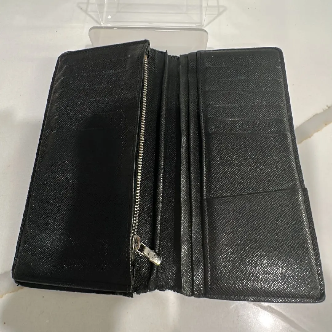 Listing Image Blurred Background
