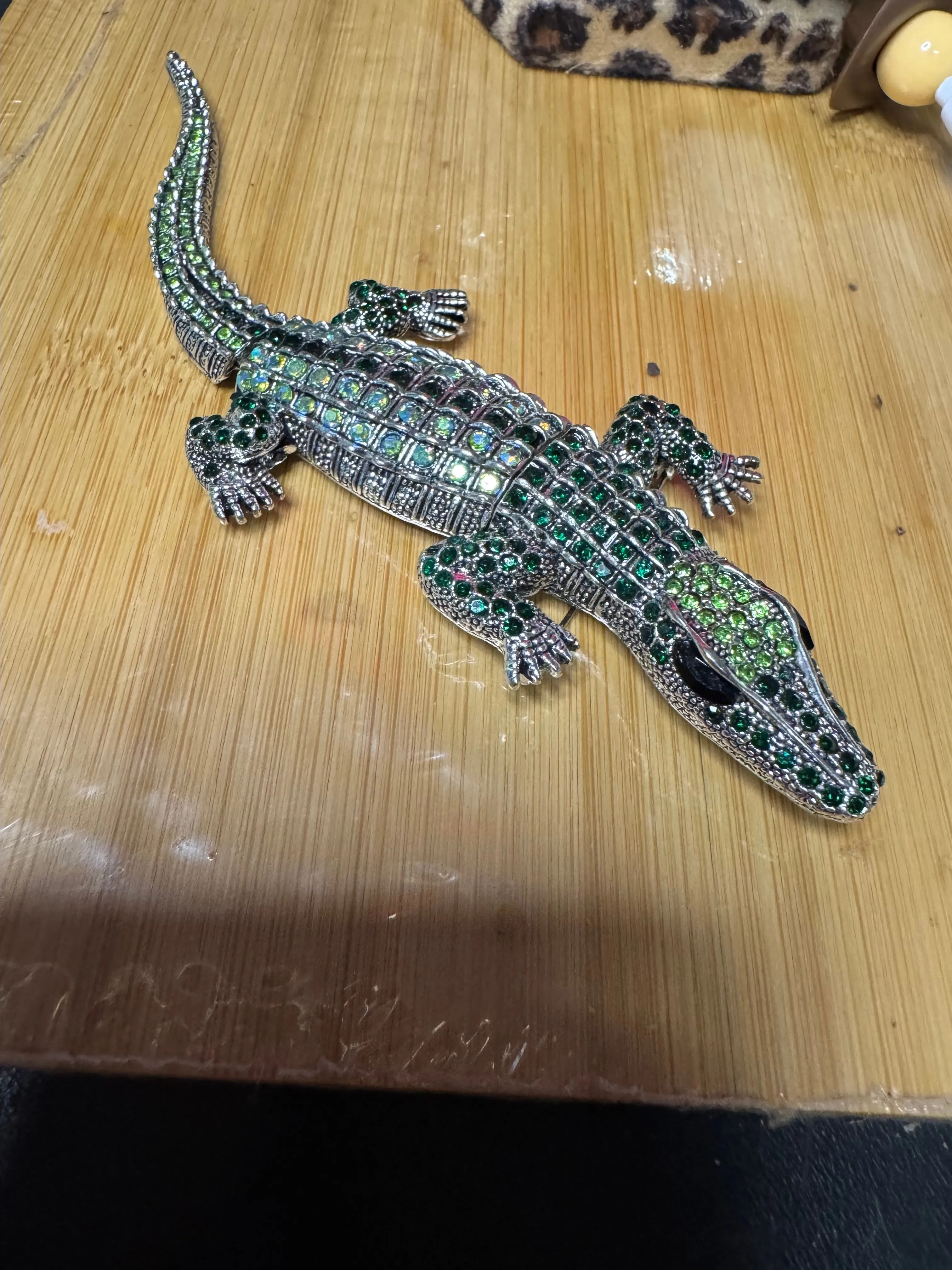 Product image for Large Rhinestone Crocodile/Alligator Brooch