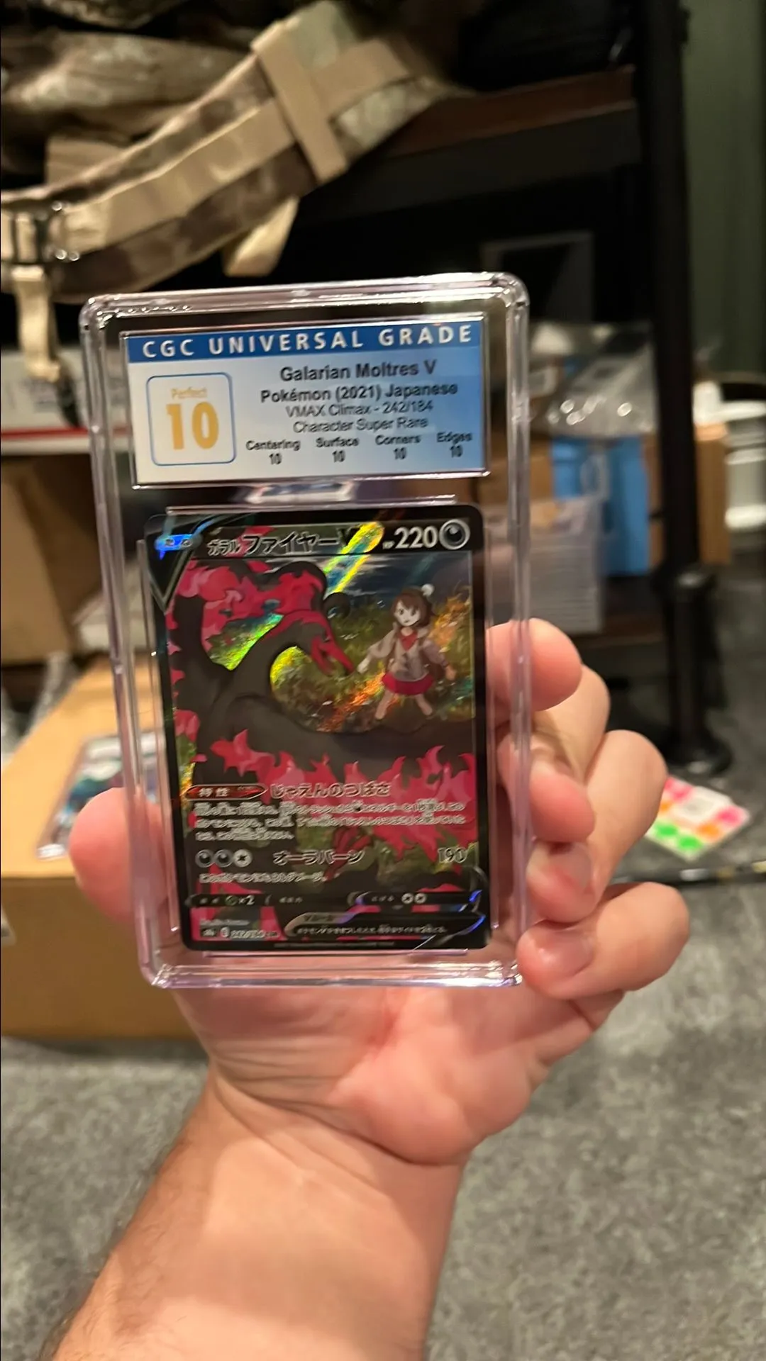 Product image for Galarian Moltres V