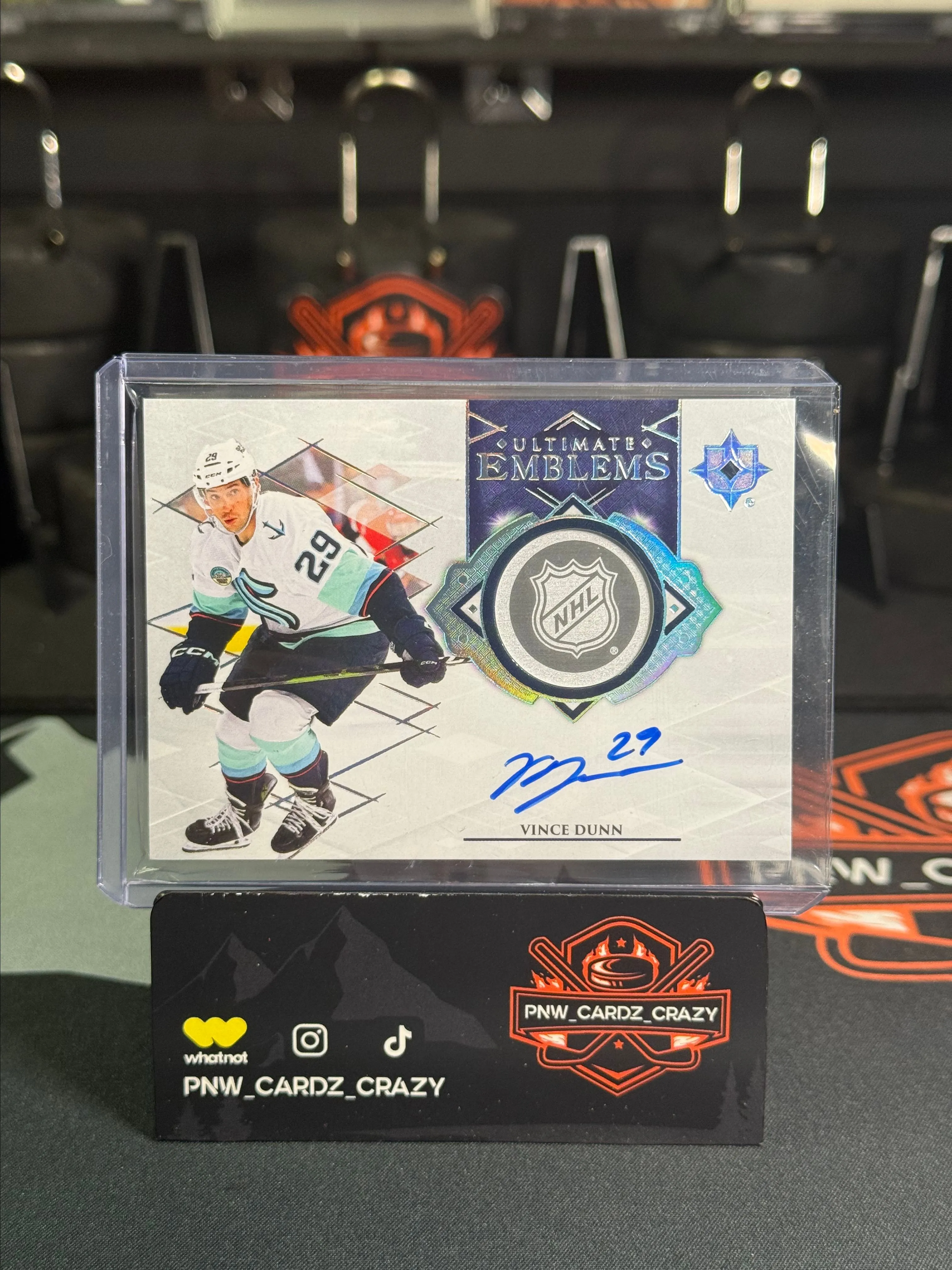 Product image for 2023-24 Upper Deck Ultimate Collections Vince Dunn Ultimate Emblems Auto Kraken